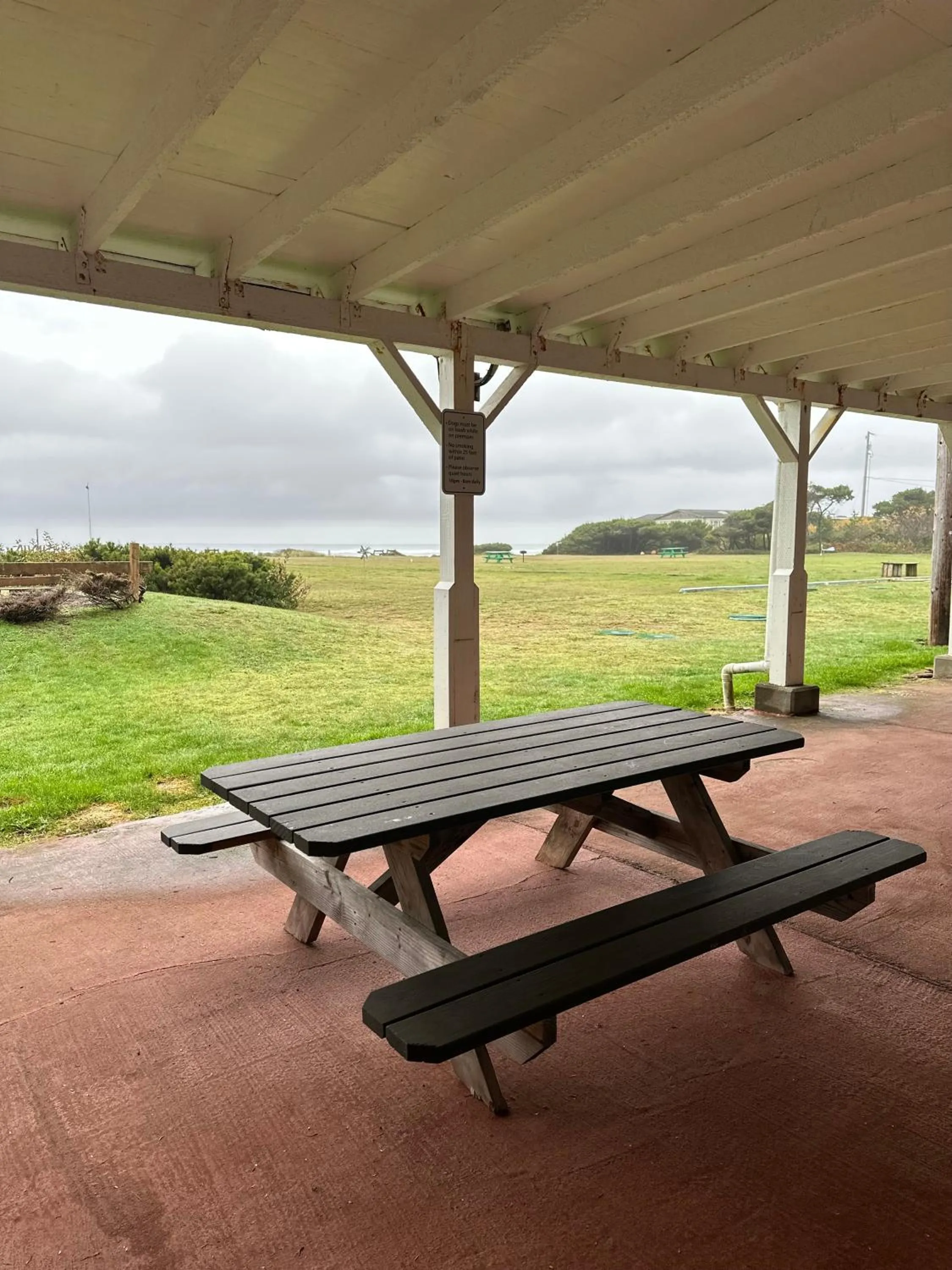Patio in Tillicum Beach Motel - Formerly Deane's Oceanfront Lodge