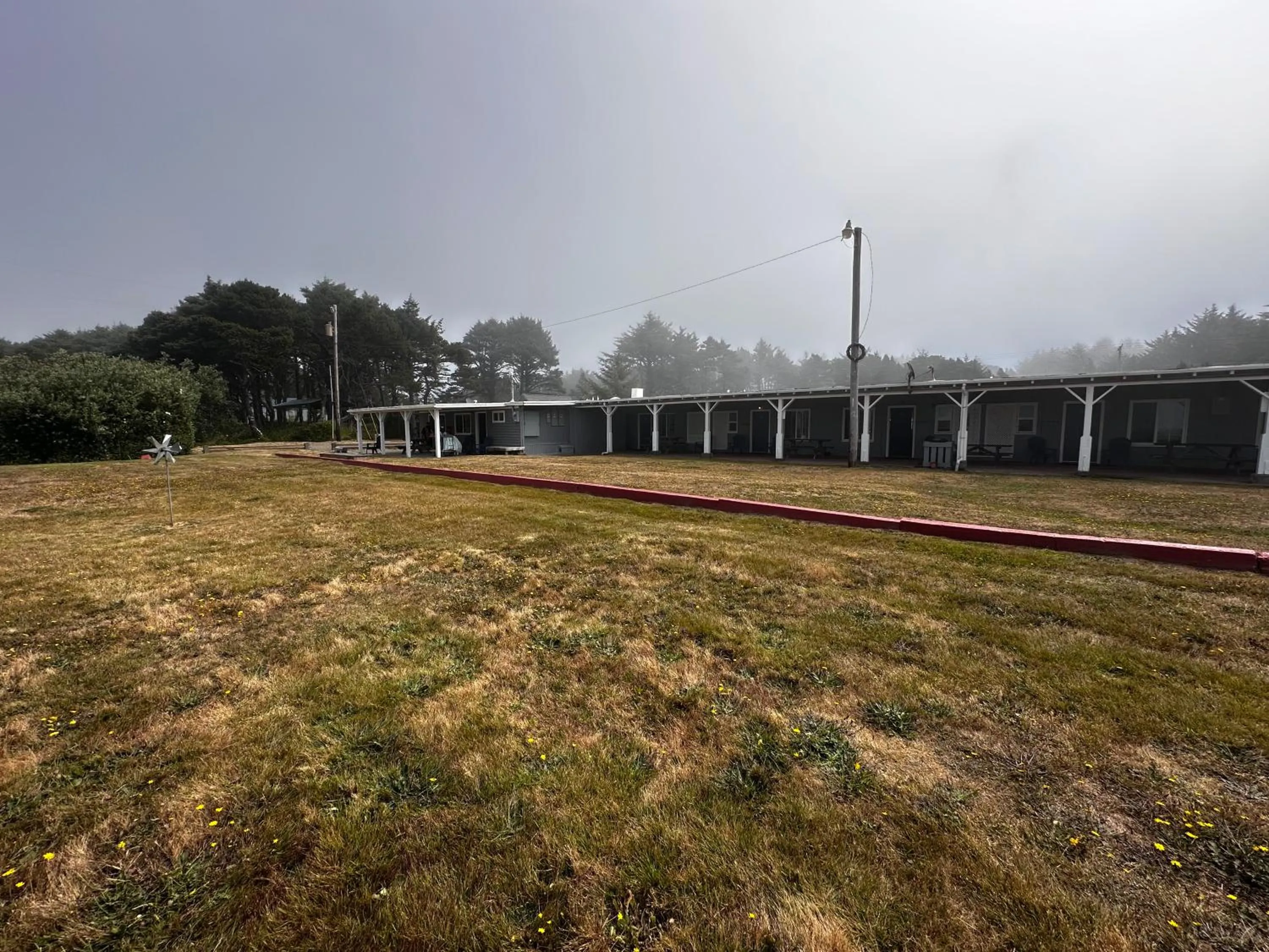 Patio in Tillicum Beach Motel - Formerly Deane's Oceanfront Lodge
