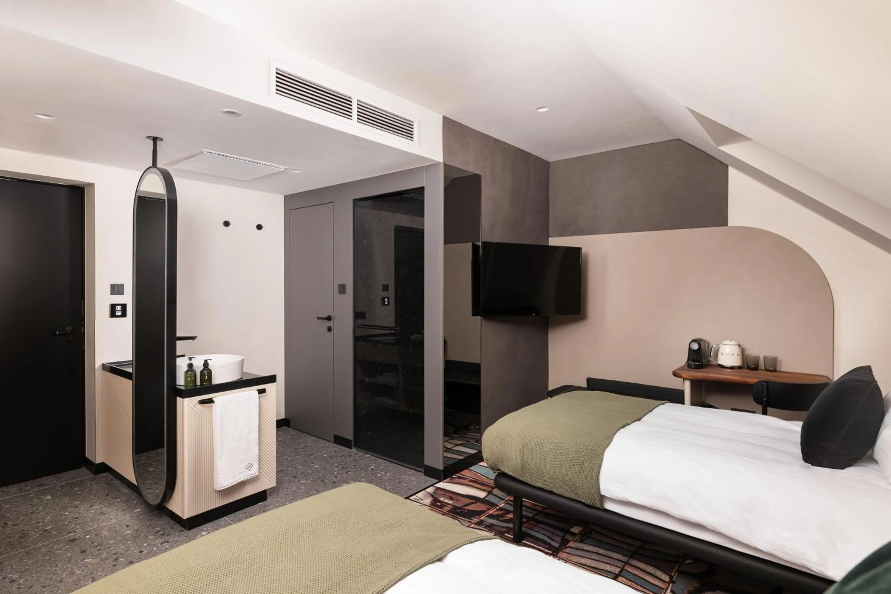 Bedroom, Bed in Hotel GIN Budapest