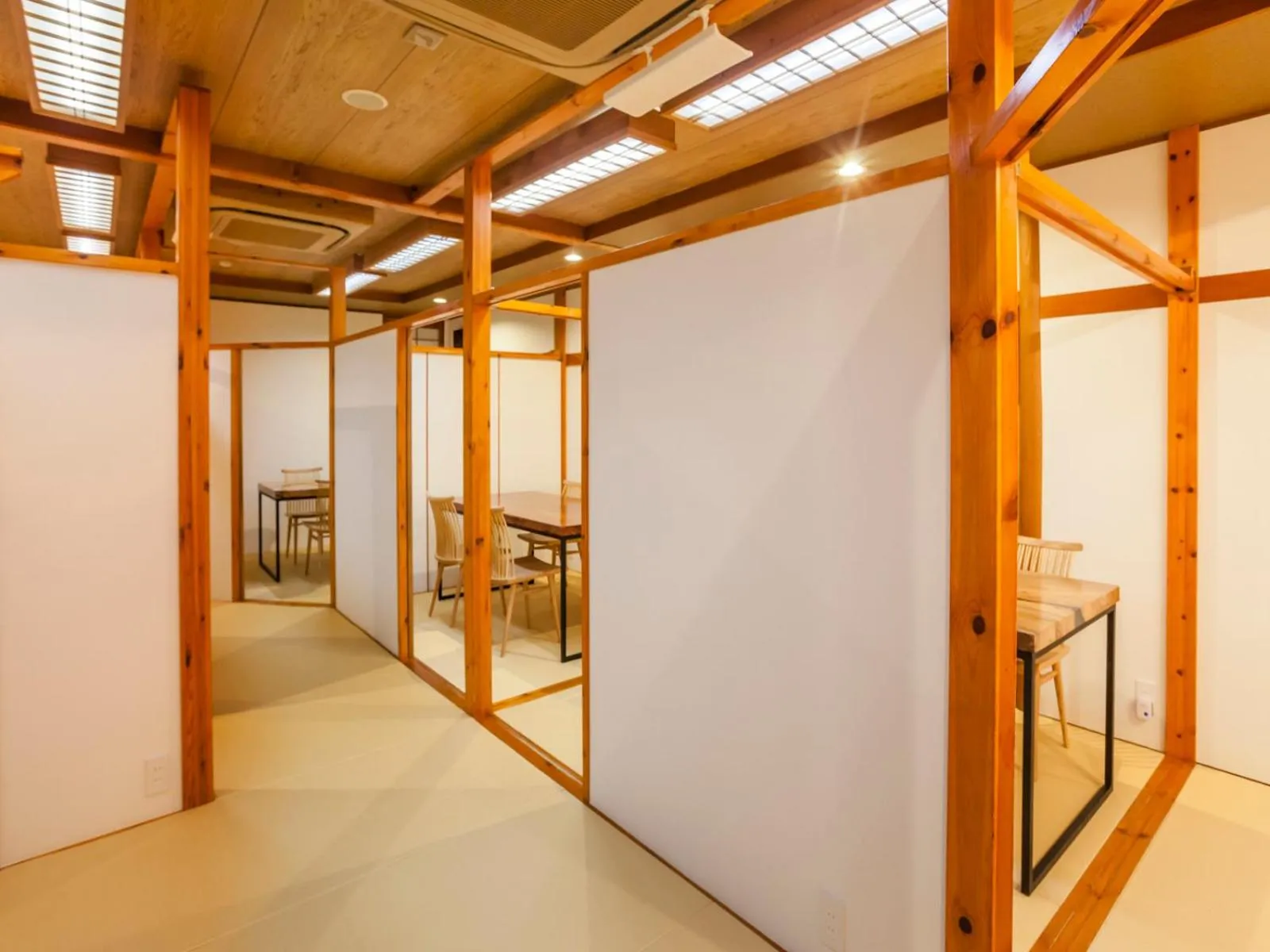 Dining area in Izu Atagawa Onsen Miharuya