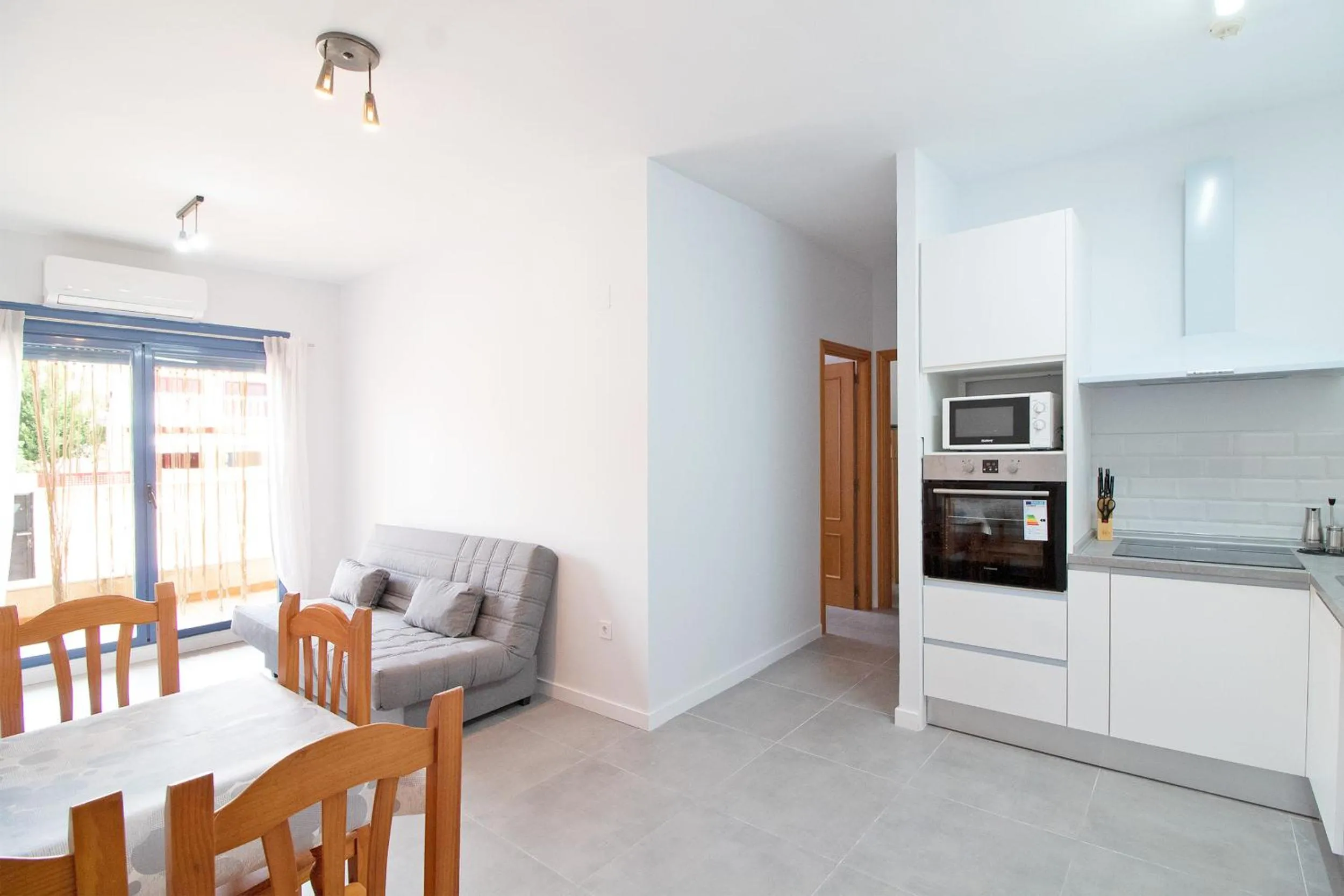 Global Vacacional, Apartamento con gran terraza en la playa de Canet