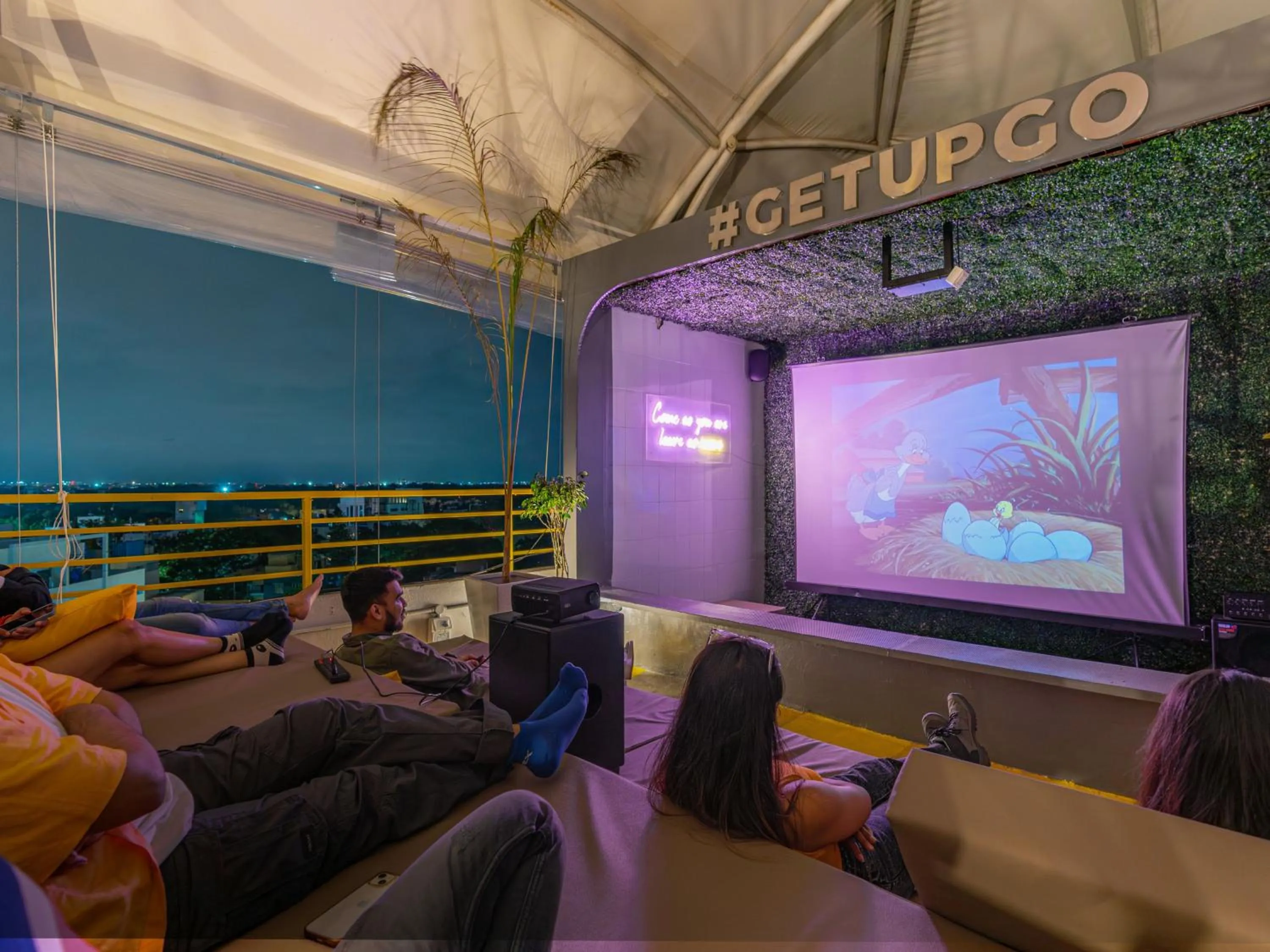 Communal lounge/ TV room in The Hosteller Bangalore, Brigade Road