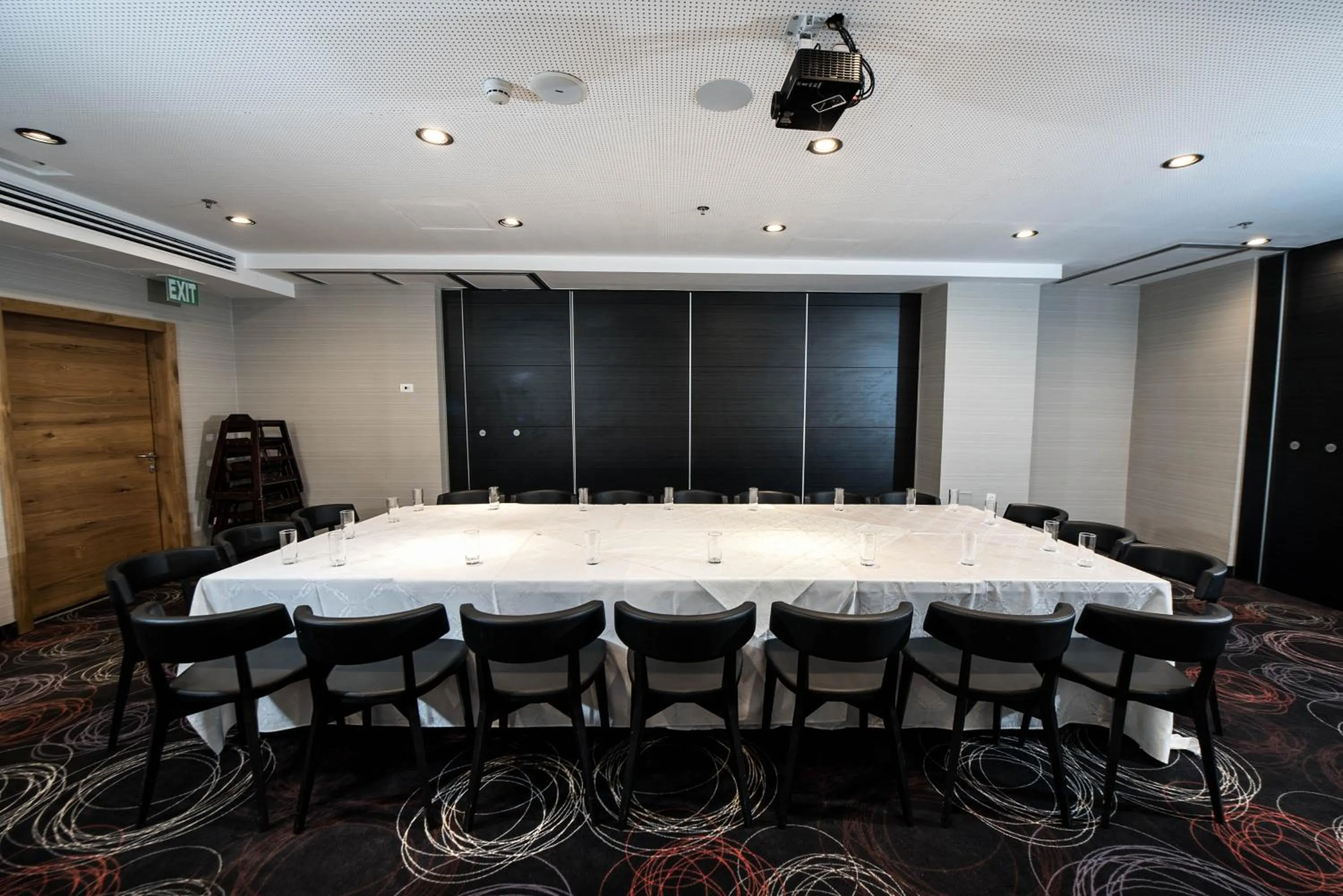 Meeting/conference room in Eyal Hotel by Smart Hotels