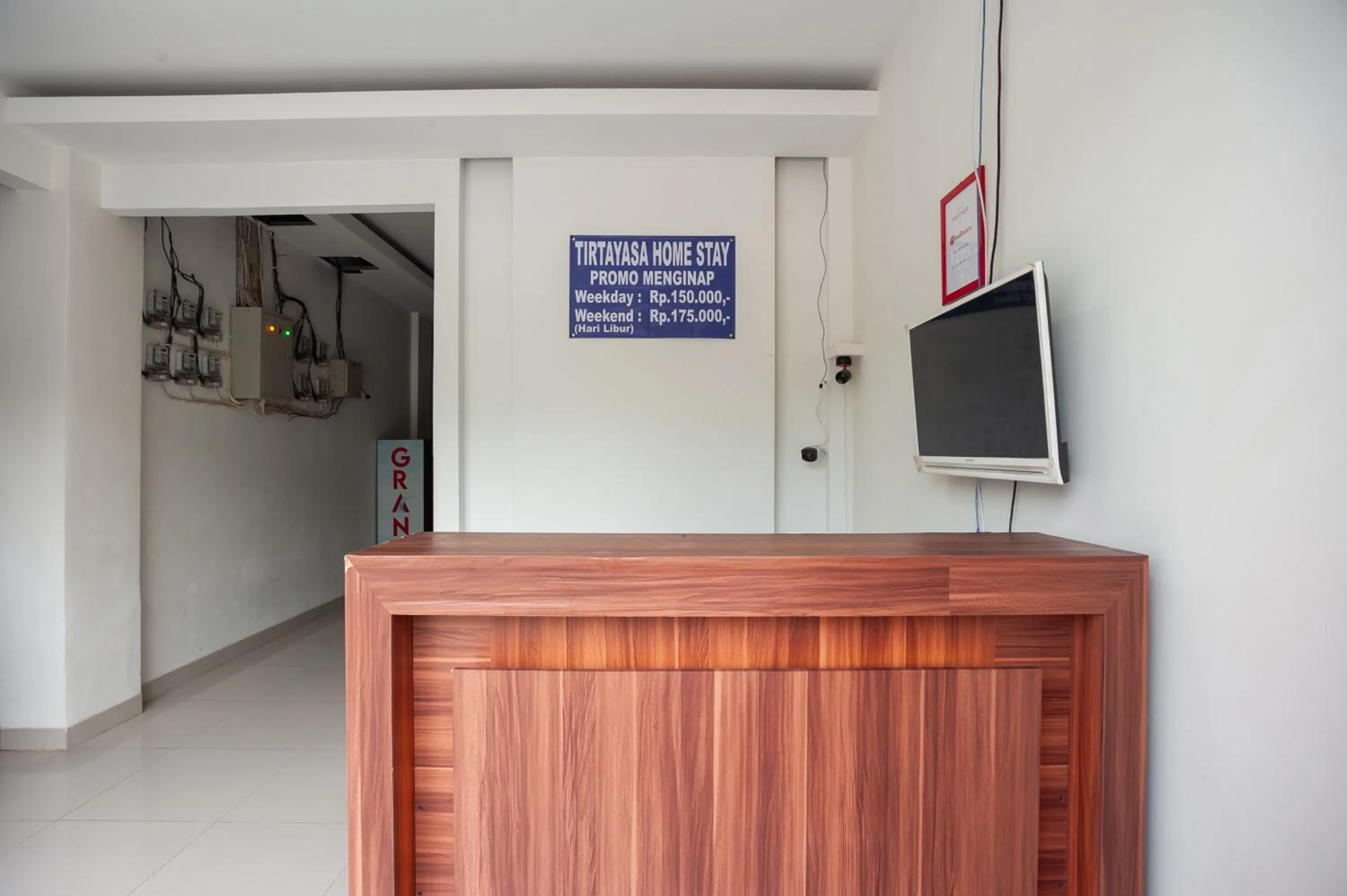 Lobby or reception in RedDoorz @ Kali Balok Lampung