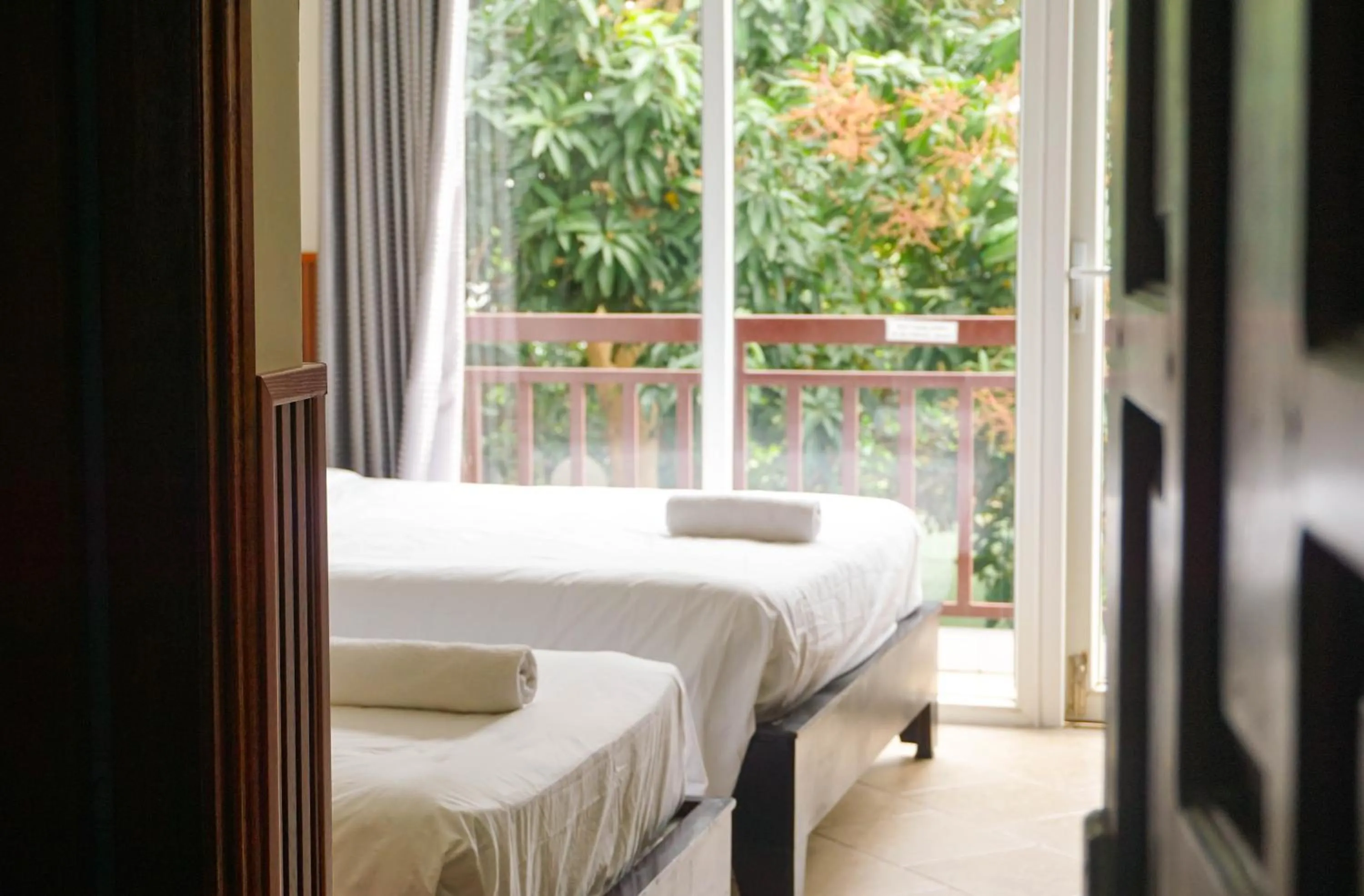 Property building, Bed in Paradise Hotel Hoi An