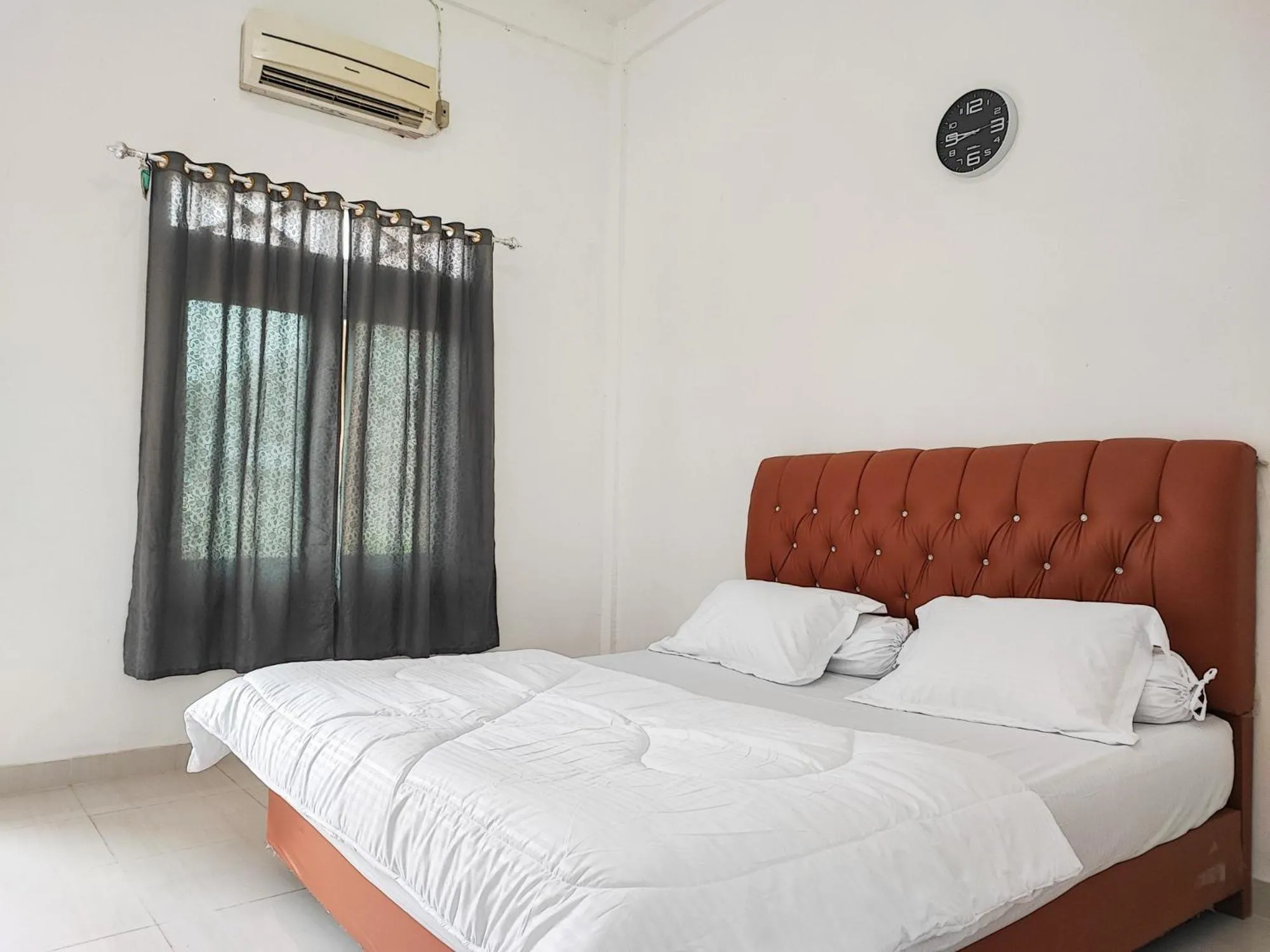 Bed in Adela Homestay Syariah Near Universitas Muhammadiyah Jambi Mitra RedDoorz