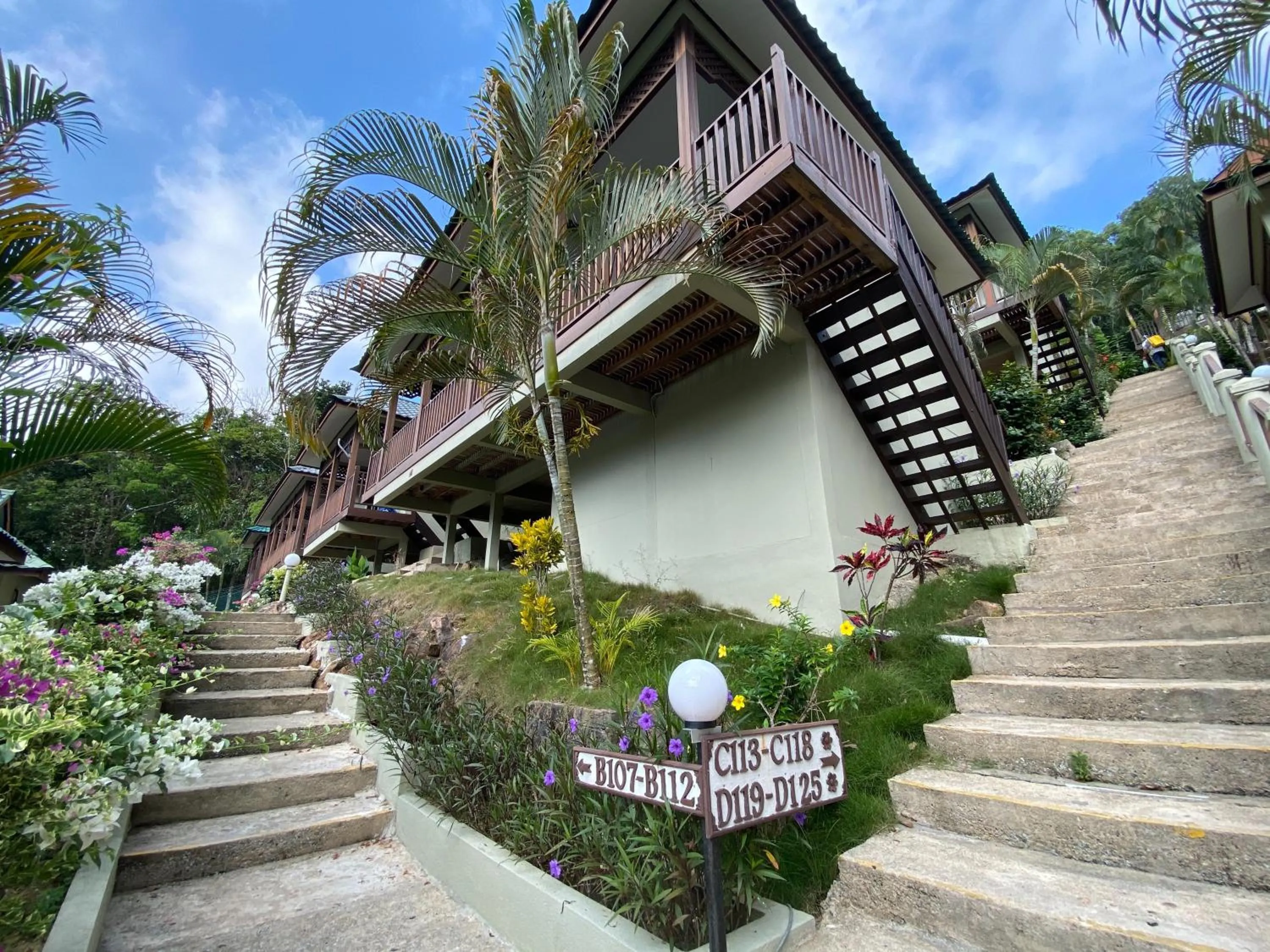 Property building in Redang De' Rimba