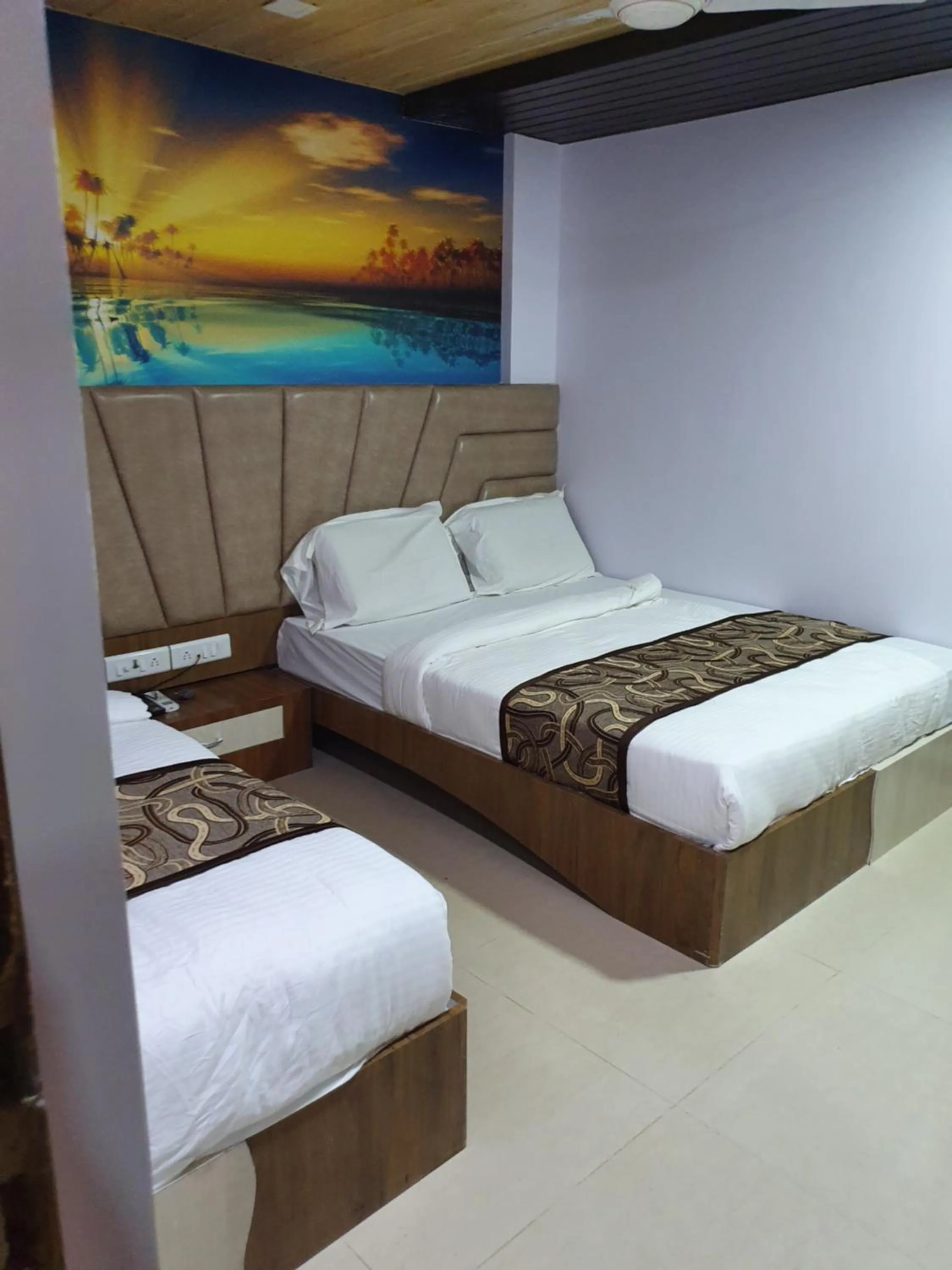 Photo of the whole room, Bed in Hotel Apex