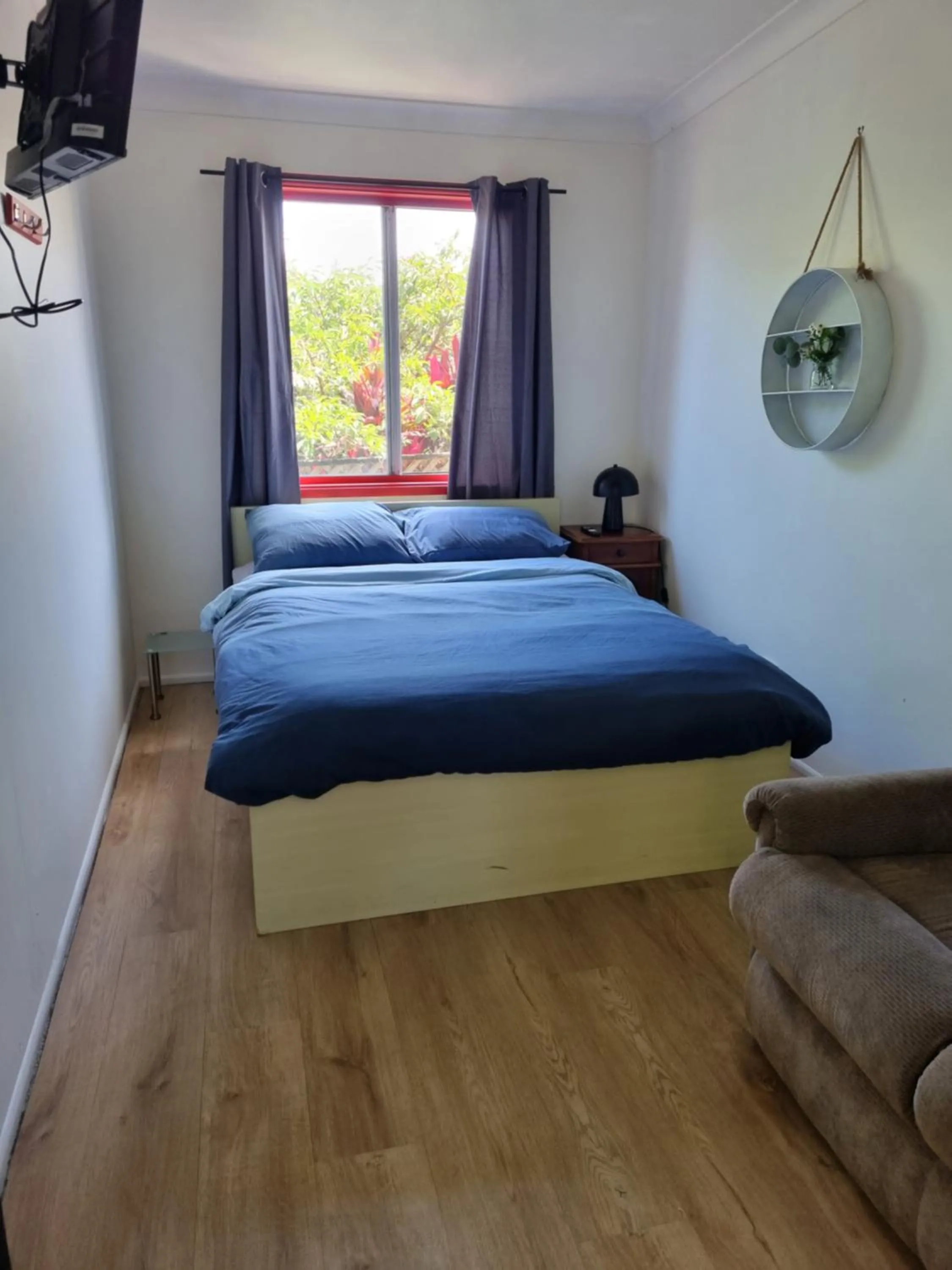 Double Room with Shared Bathroom (F) in Beachside Backpackers
