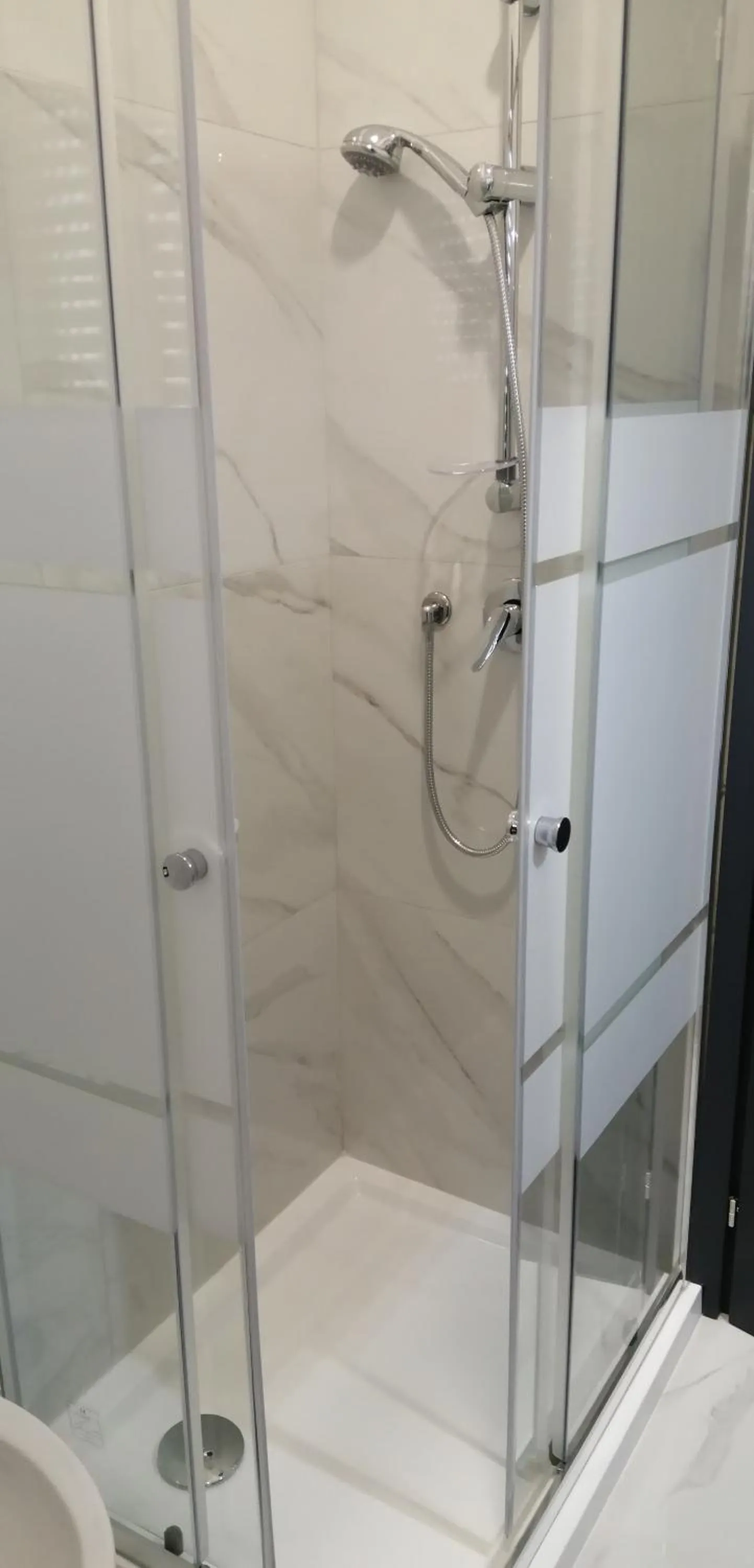 Shower in HOTEL HOUSE GARGANO