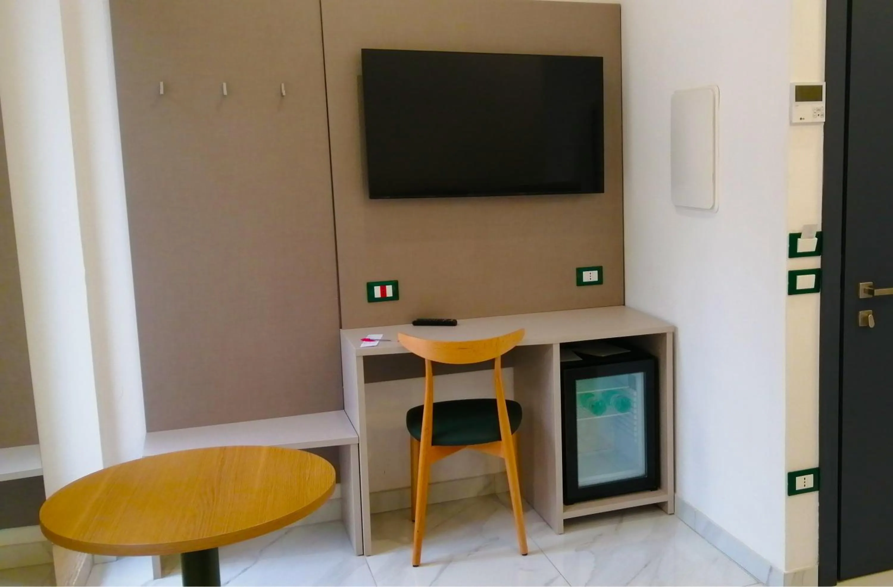 TV and multimedia in HOTEL HOUSE GARGANO