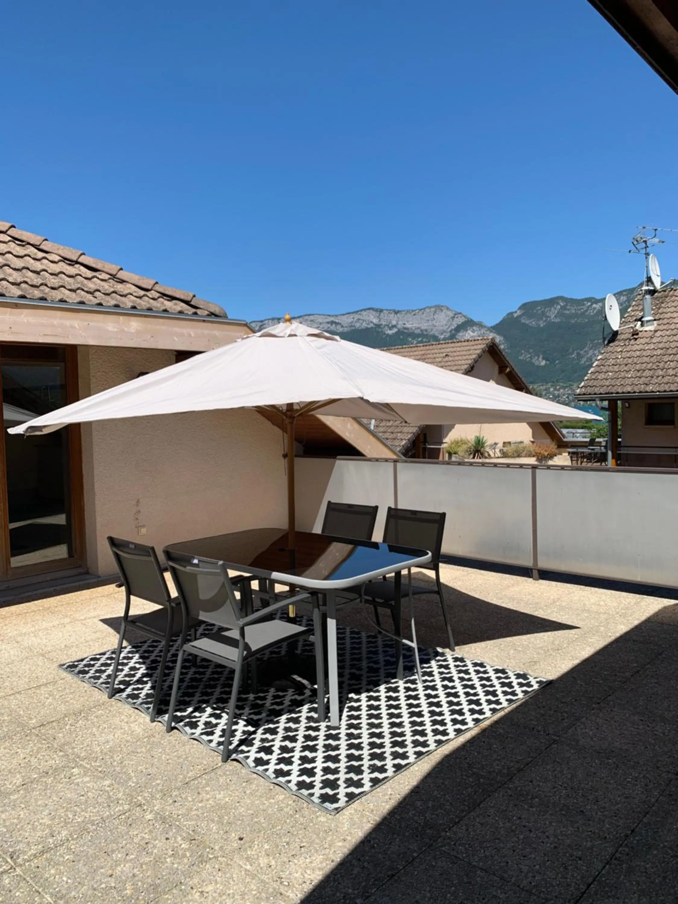 Balcony/Terrace in La Parenthèse Enchantée