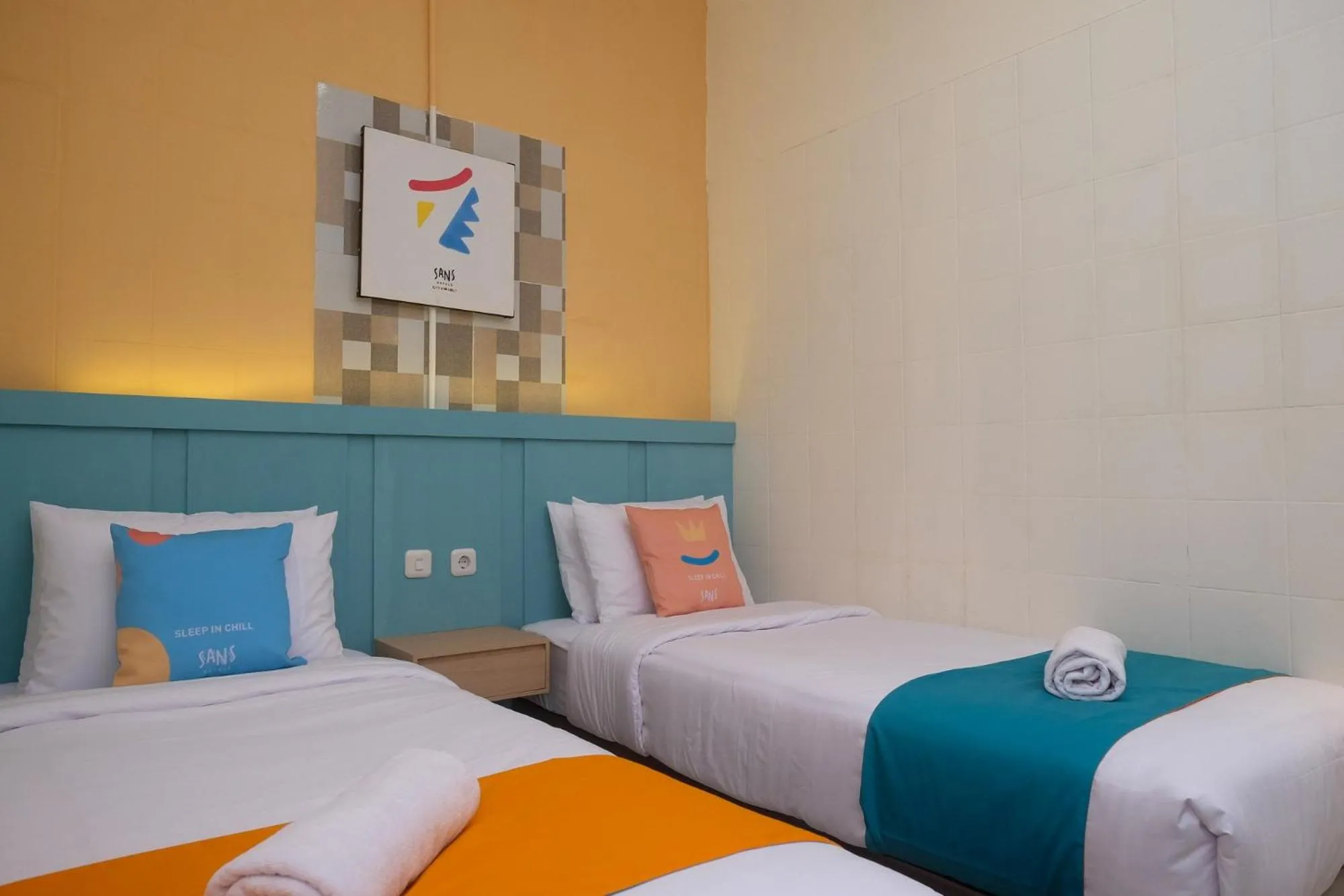 Bed in Sans Hotel City Inn Solo by RedDoorz