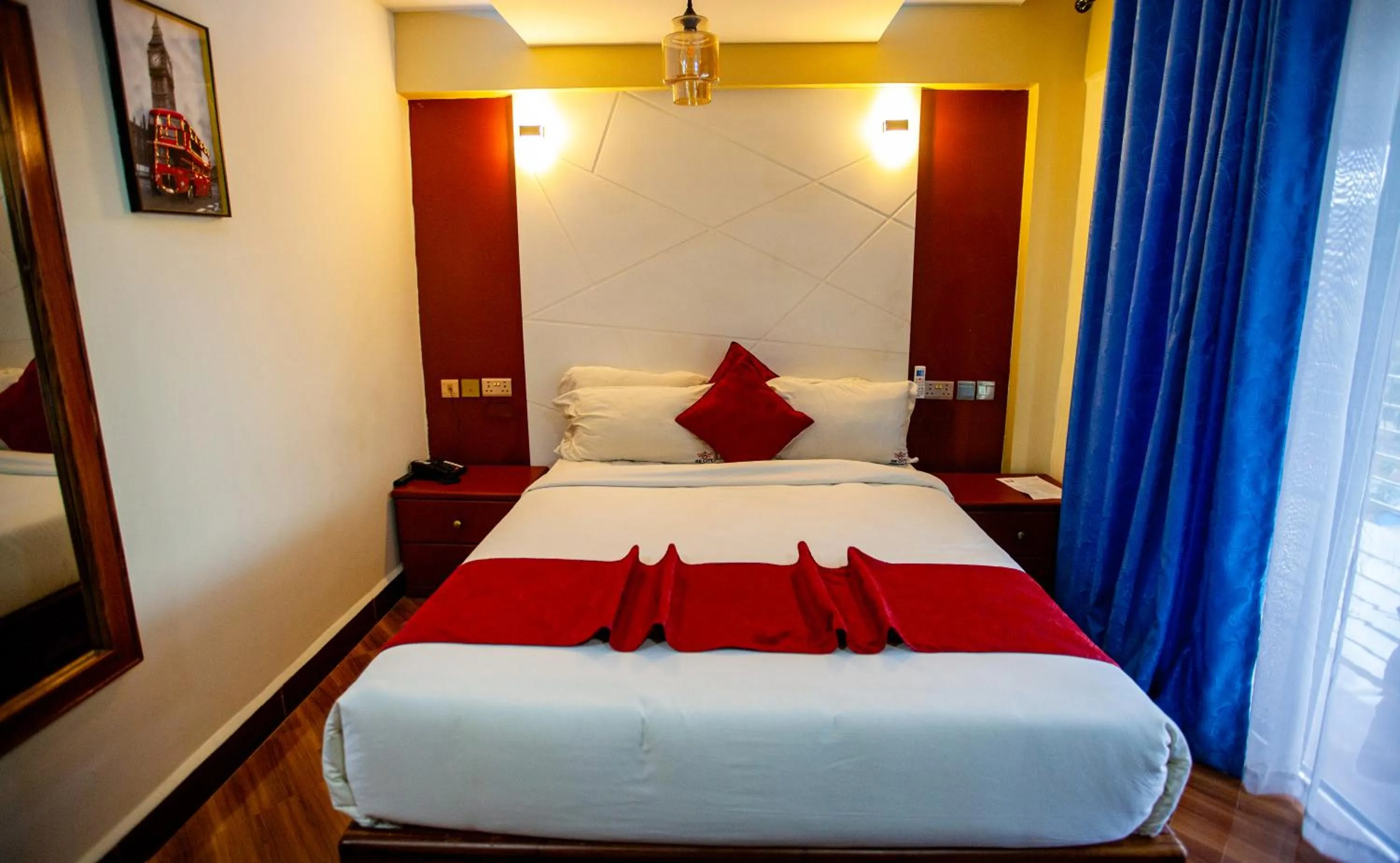 Bed in GR Comfort Hotel