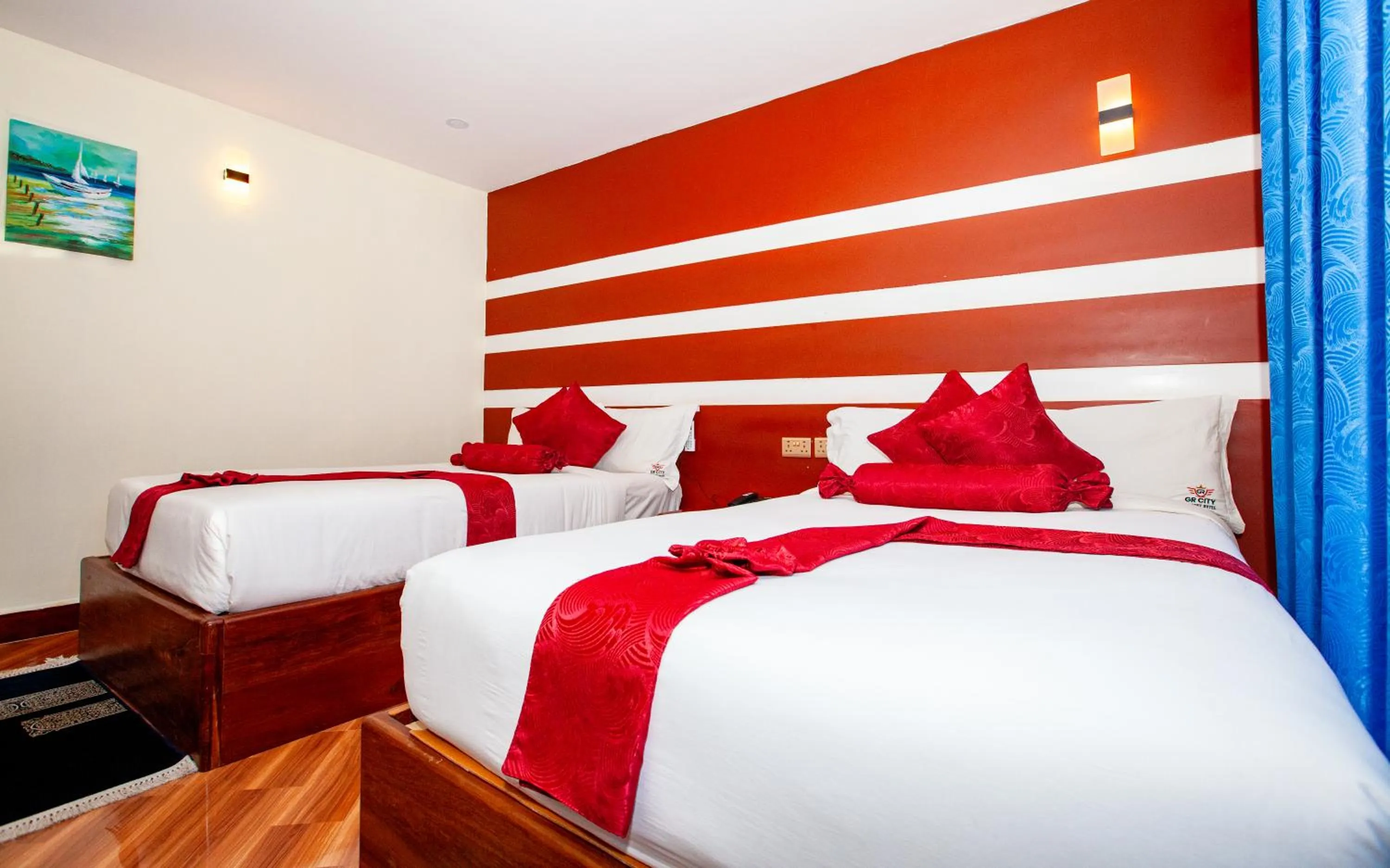 Bedroom, Bed in GR Comfort Hotel