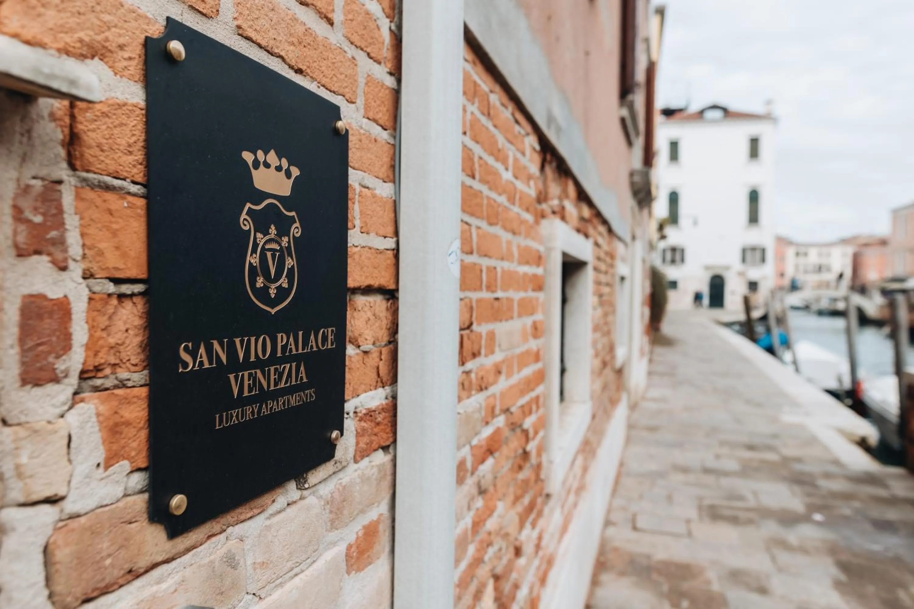 Facade/entrance in San Vio Palace Luxury Apartments