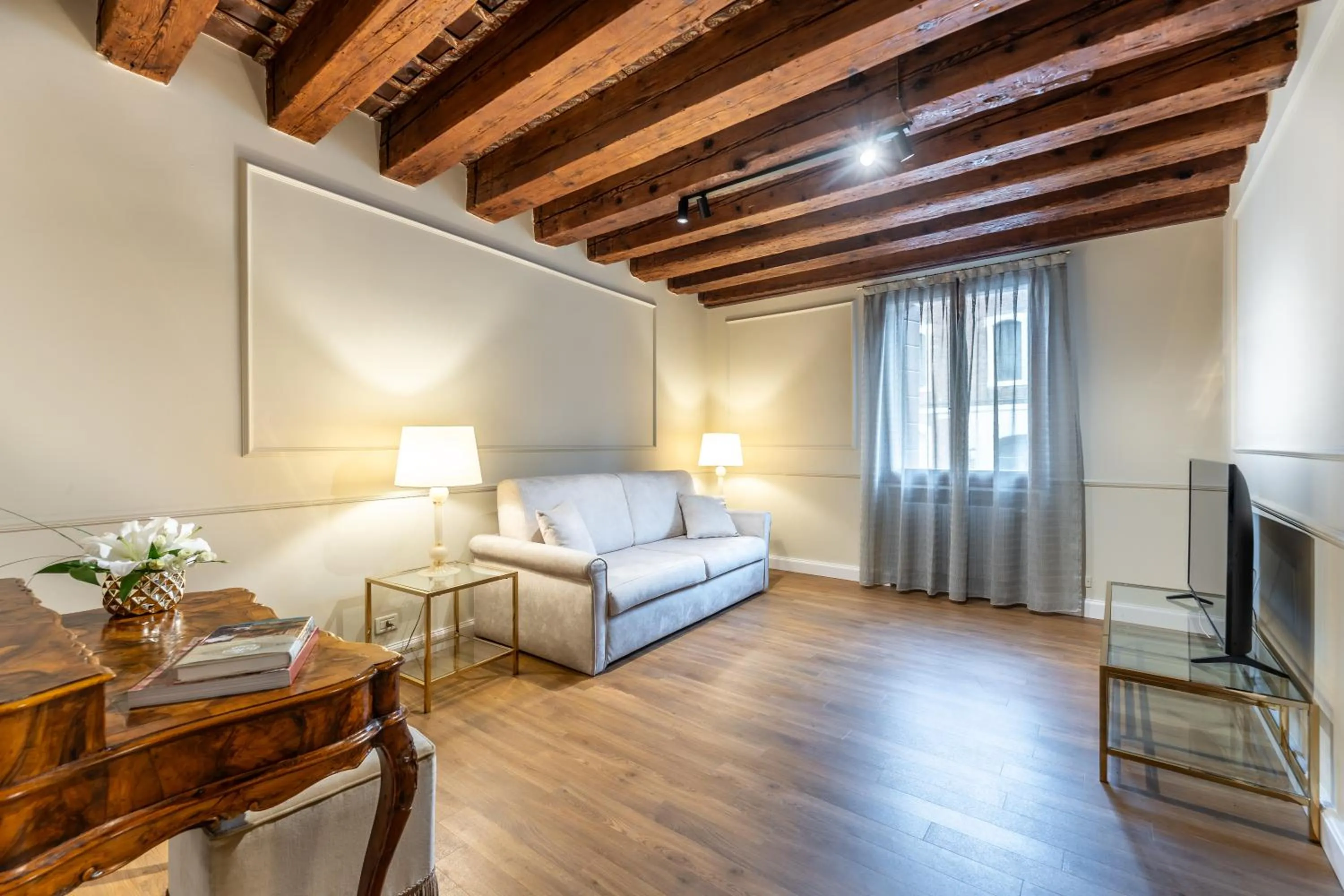 Living room in San Vio Palace Luxury Apartments