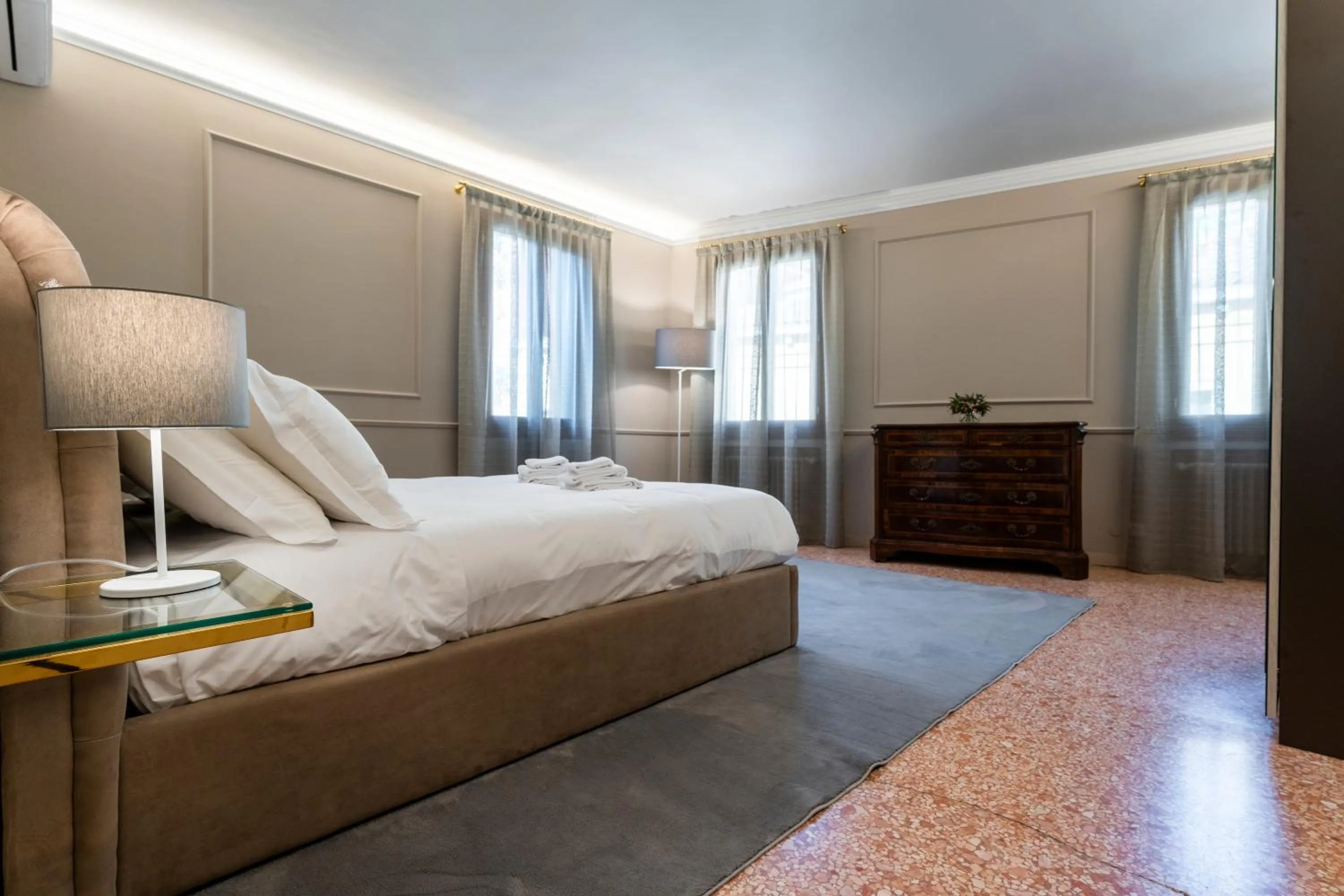 Bedroom, Bed in San Vio Palace Luxury Apartments