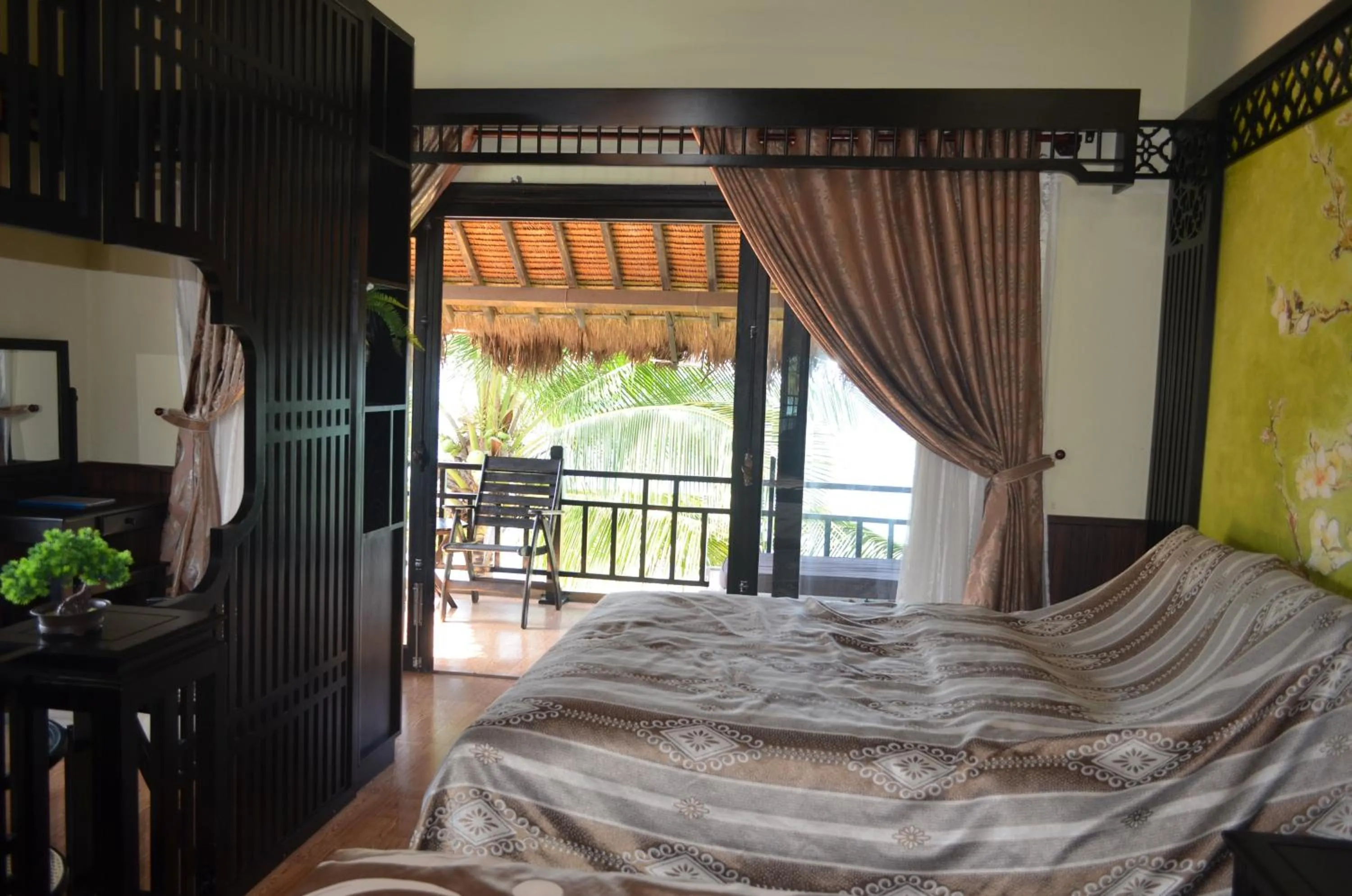 Bed in Rang Garden Beach Side