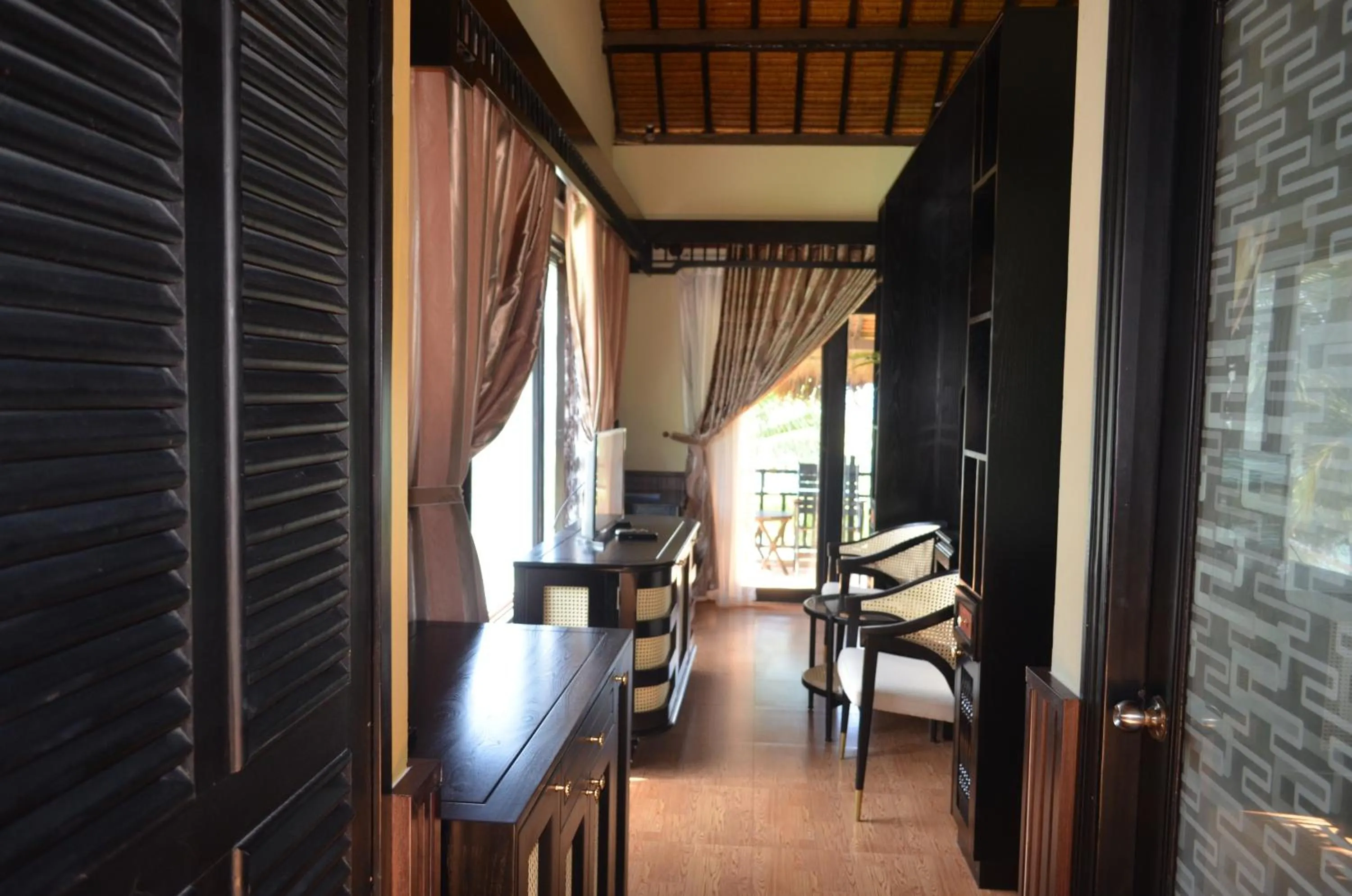 Area and facilities in Rang Garden Beach Side