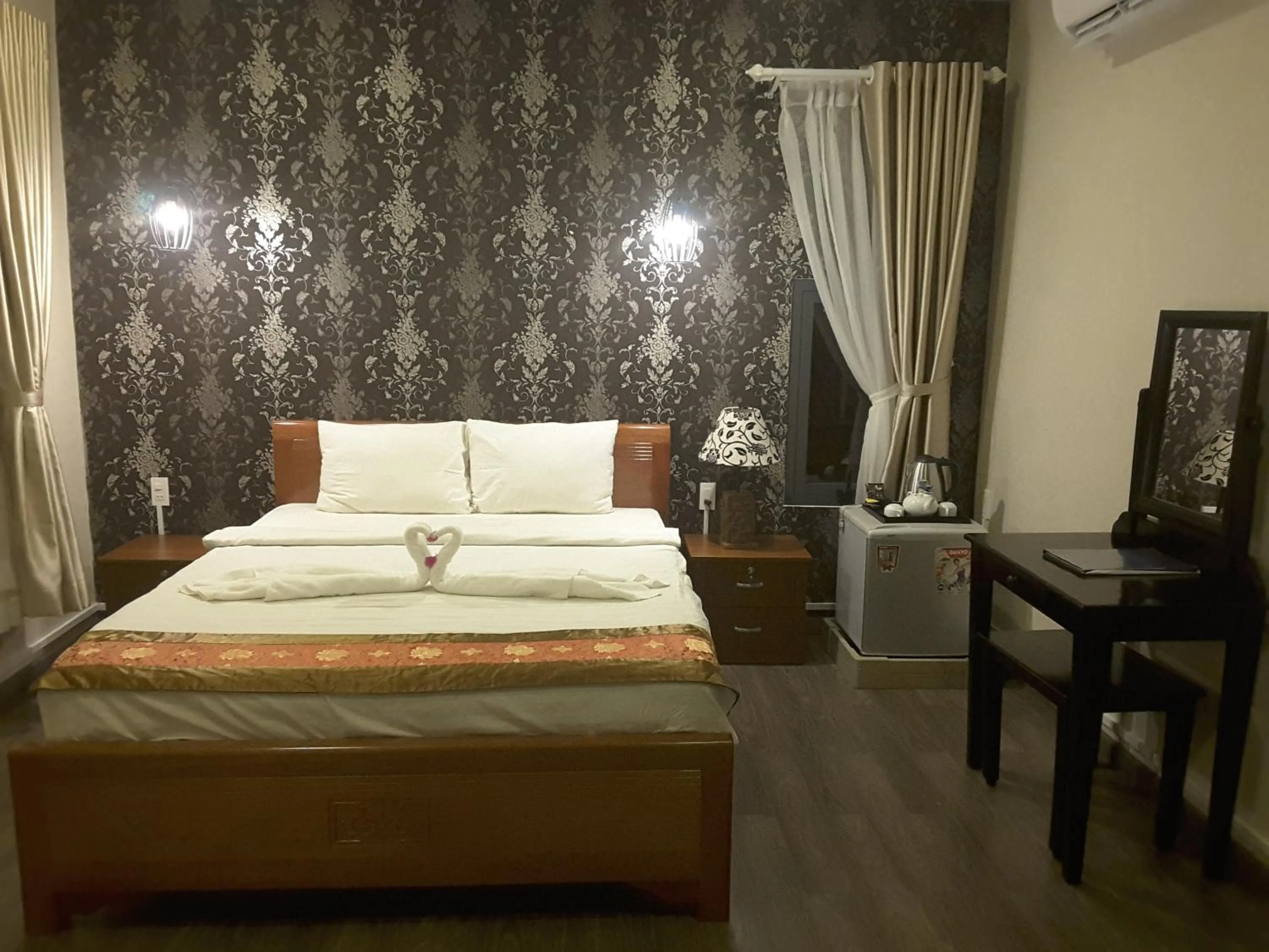 Photo of the whole room, Bed in Rang Garden Beach Side