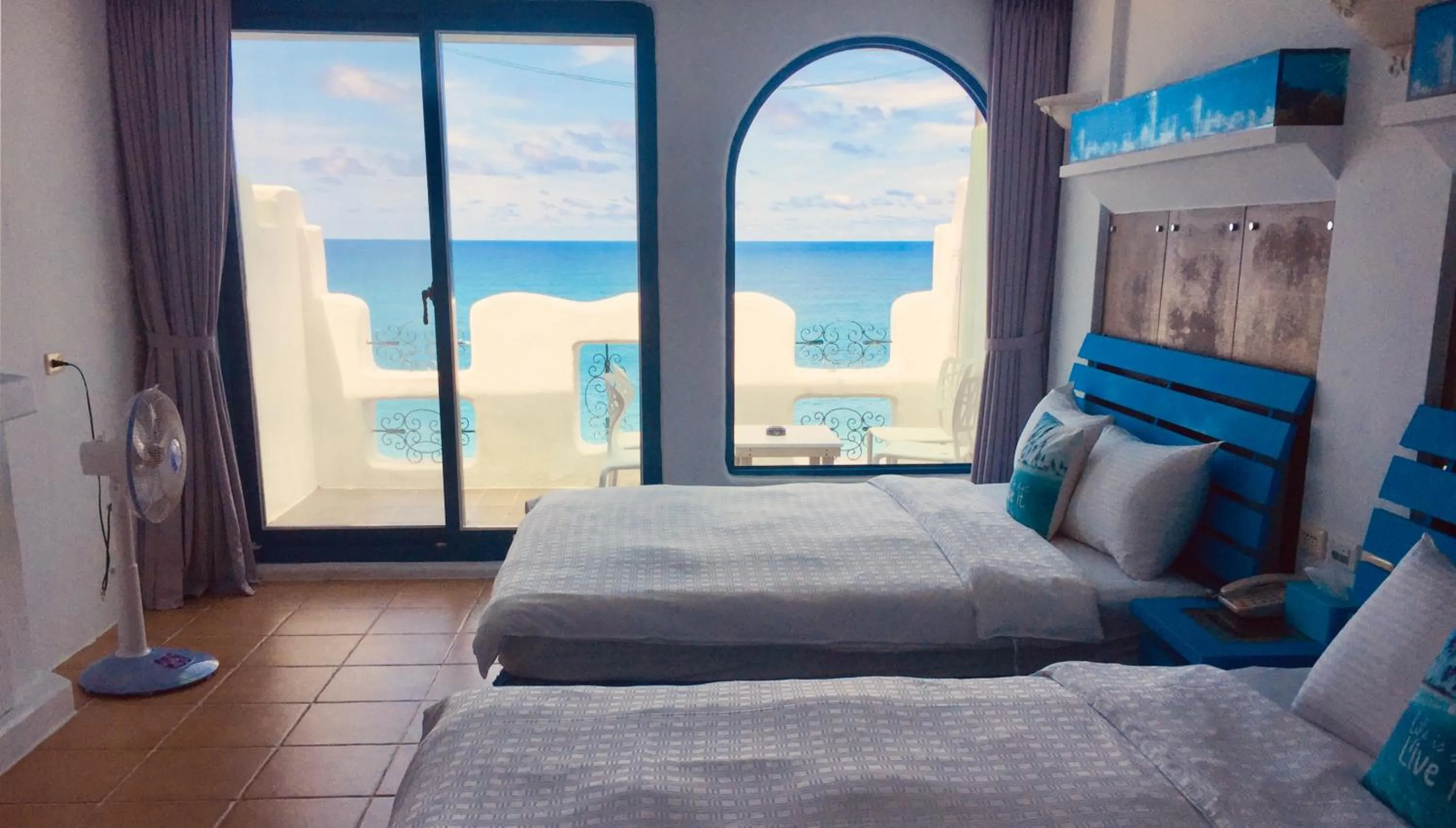 Sea view, Bed in Seyan Inn