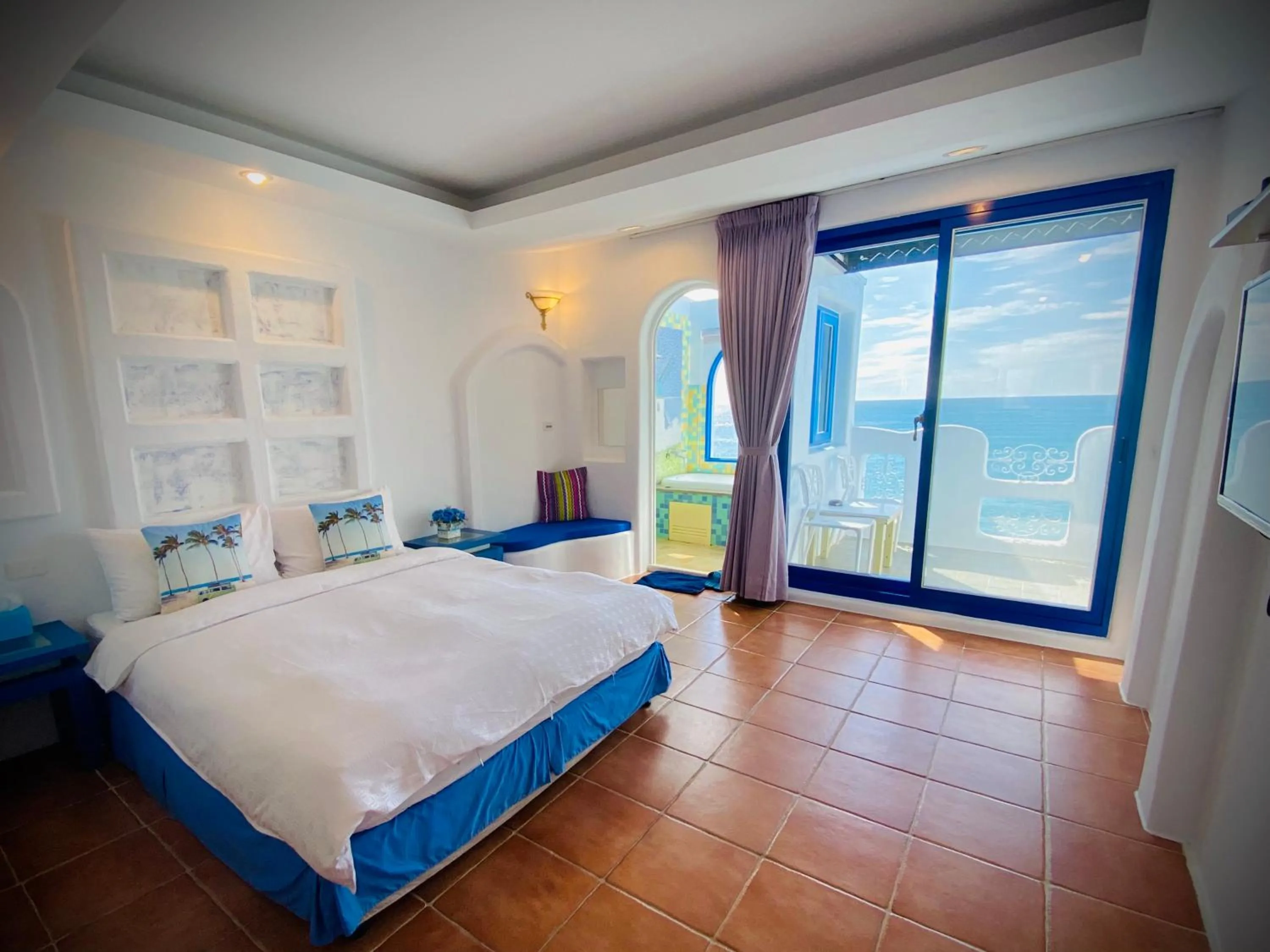 Photo of the whole room, Bed in Seyan Inn