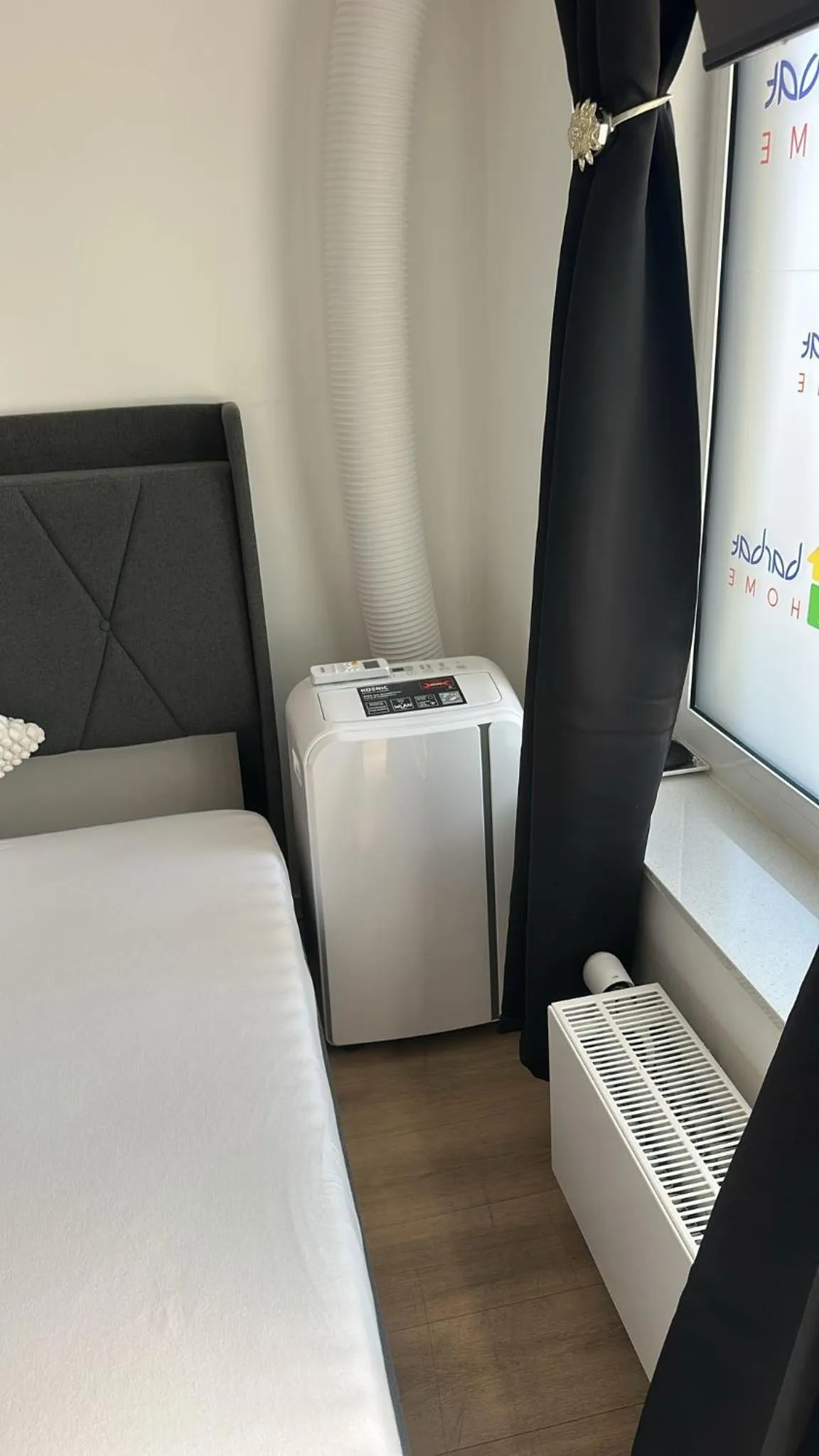 air conditioner, Bed in Ferienwohnung im Hamburger Straße-2