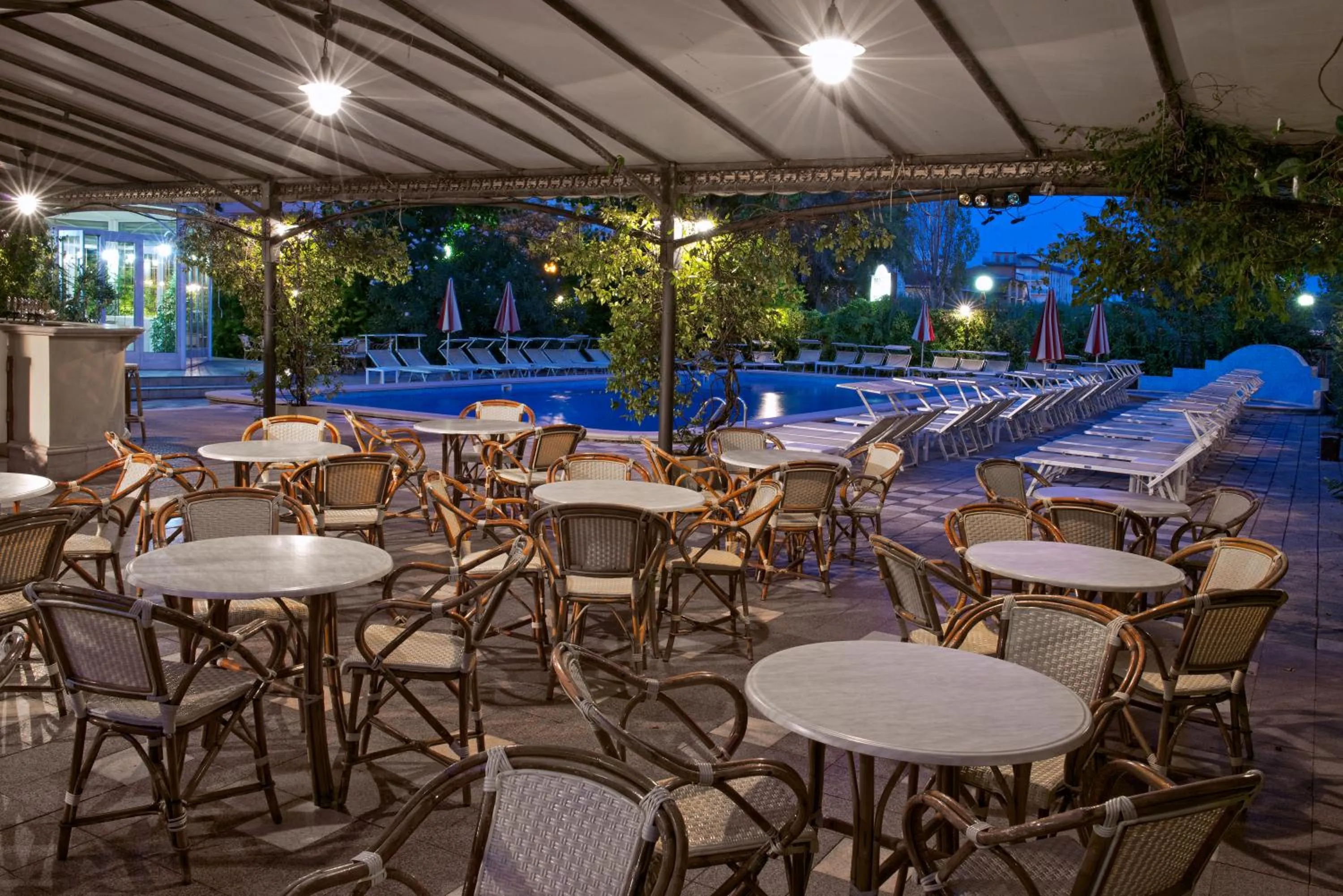 Lounge or bar in Hotel President