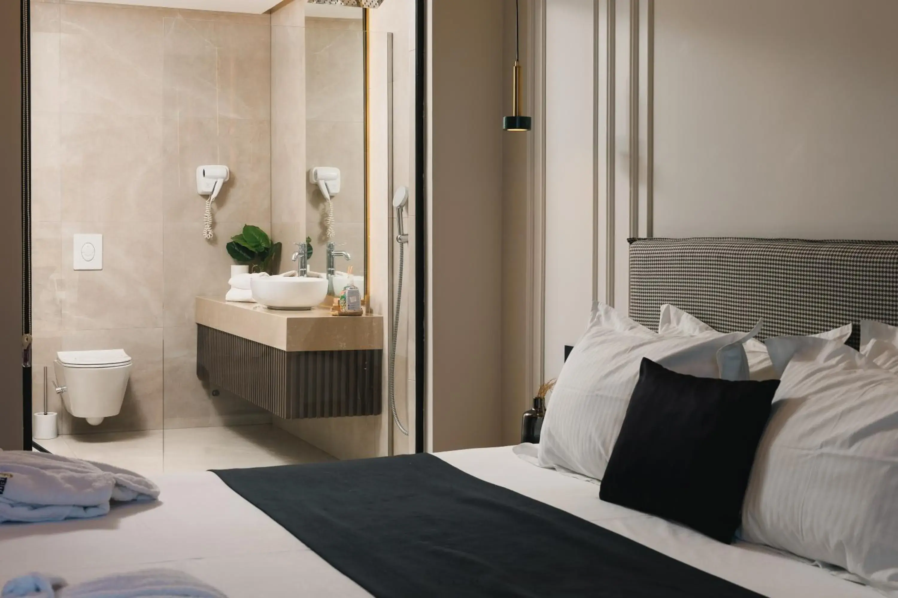 Double Room in Hotel Teuta Double Room in Hotel Teuta