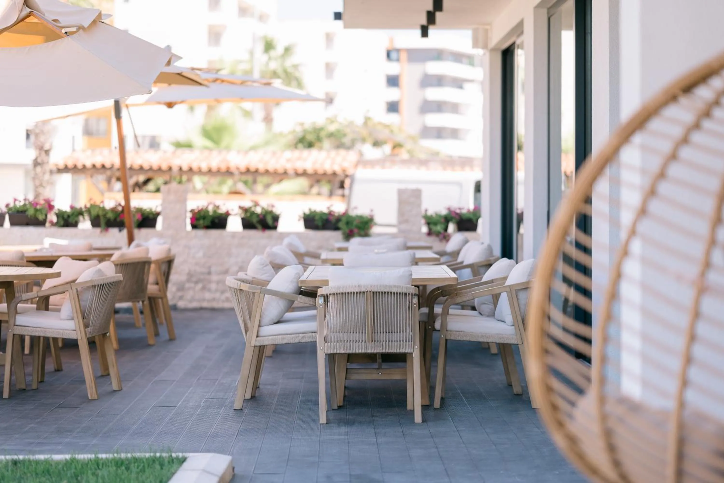 Restaurant/places to eat in Hotel Teuta