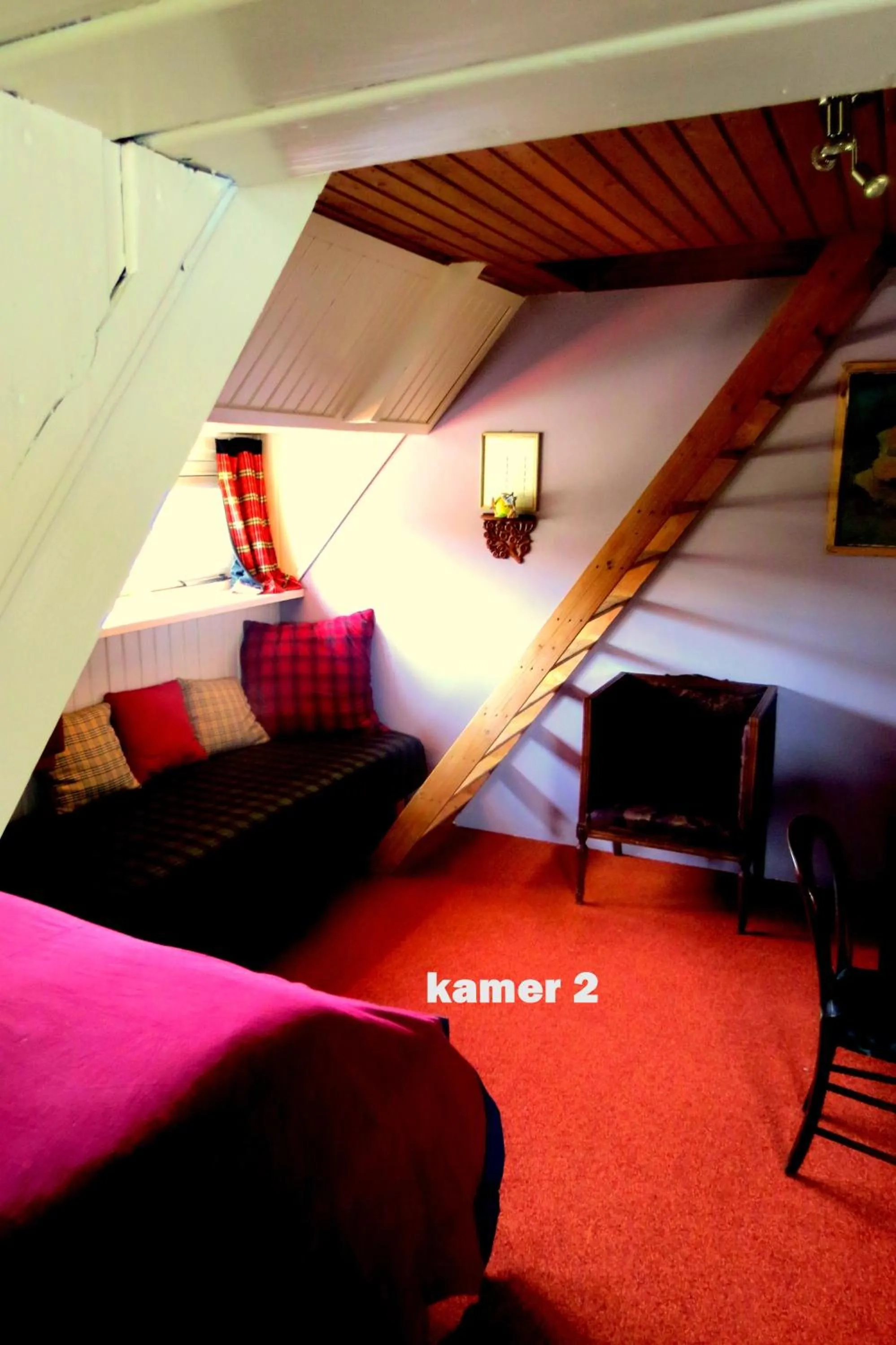 Photo of the whole room in Villa Zomerdijk