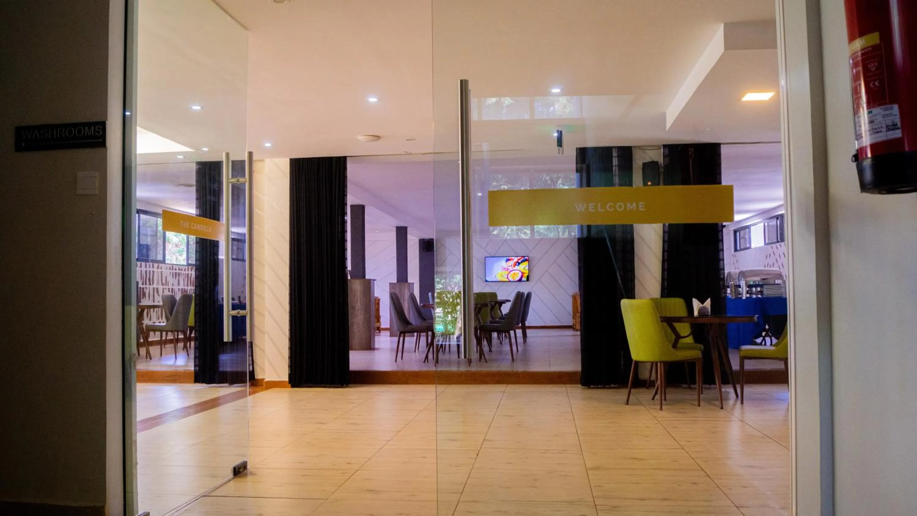 Restaurant/places to eat in The Candela Hotel