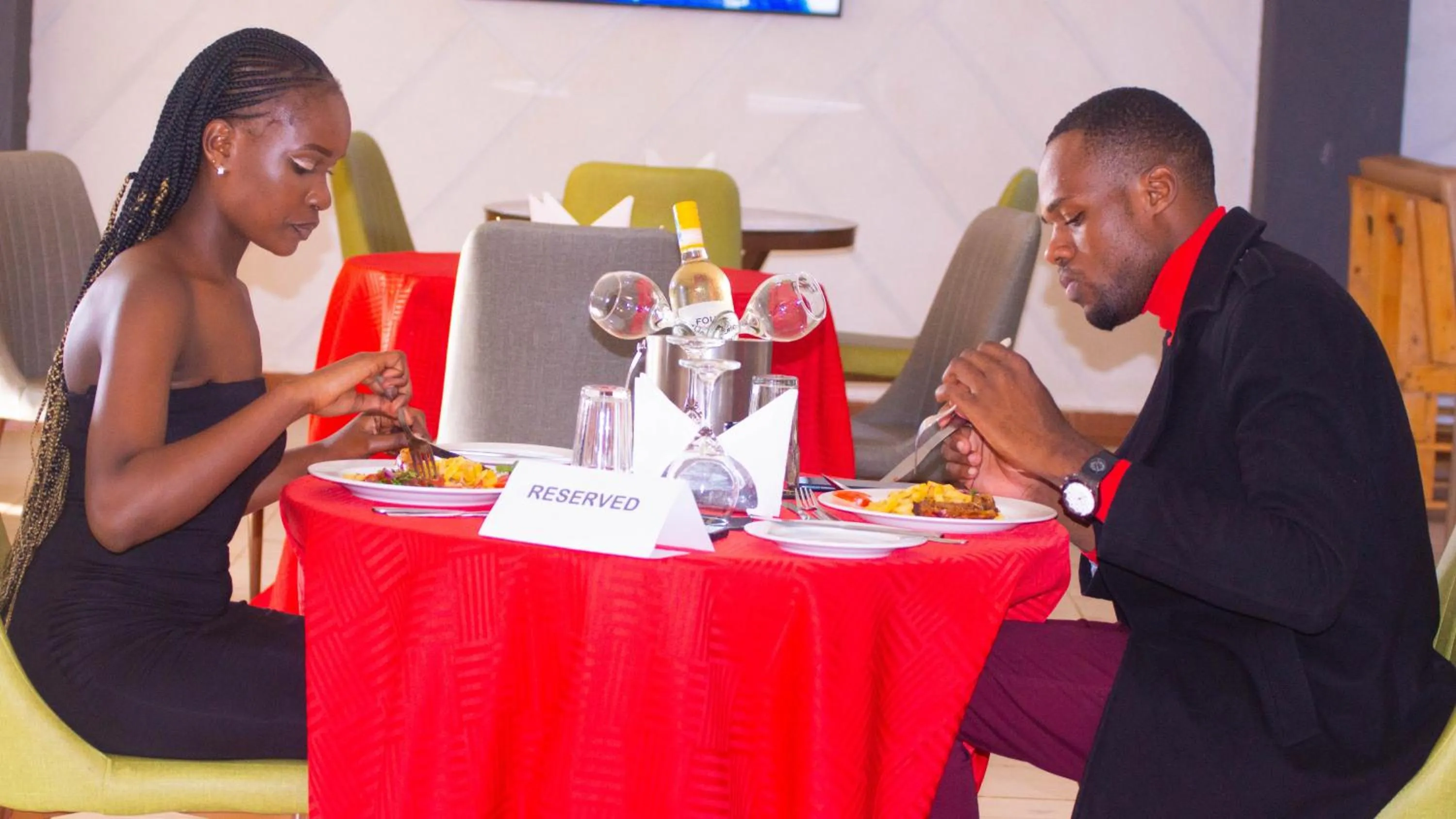 Restaurant/places to eat in The Candela Hotel