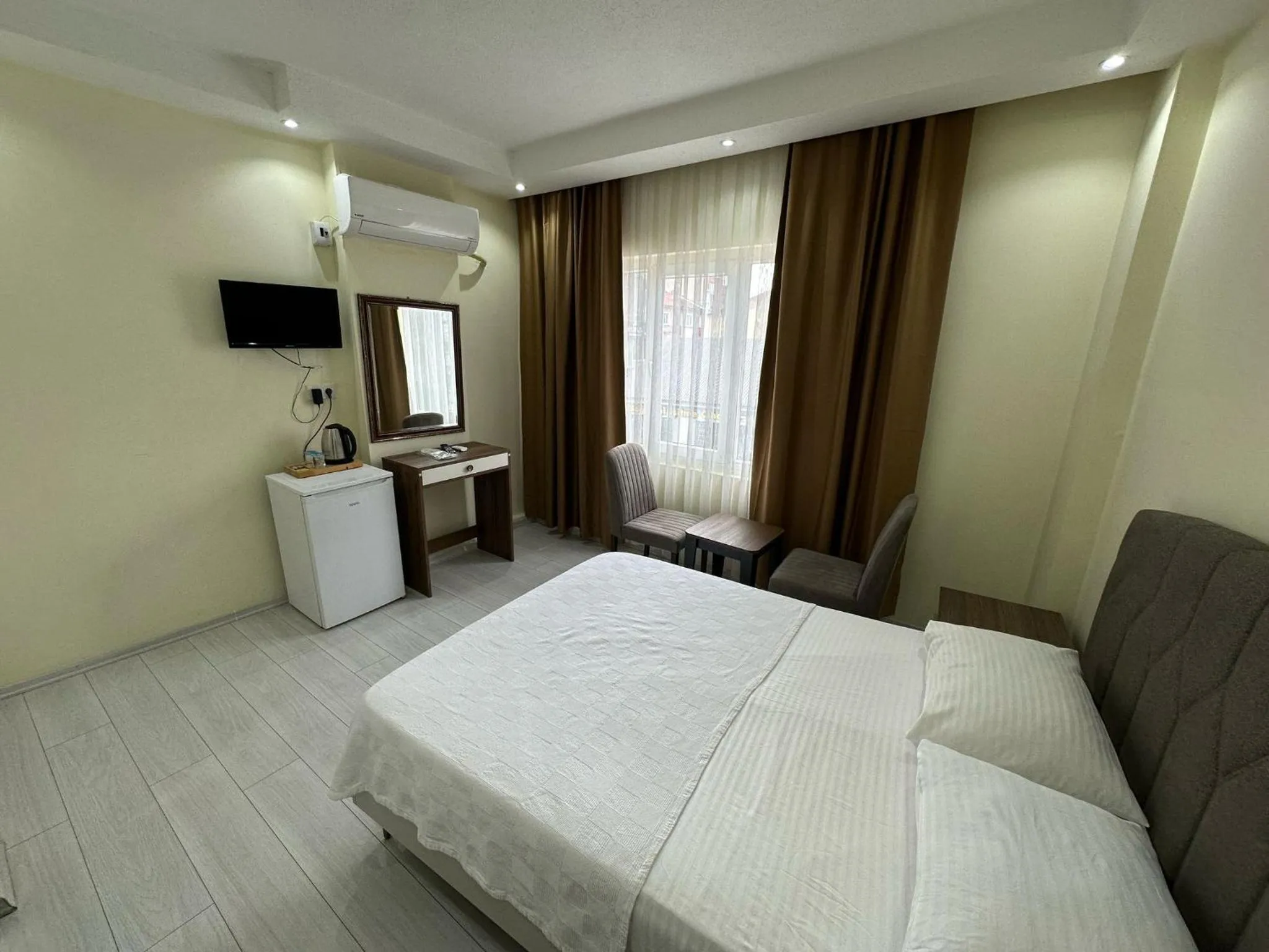 Bed in NAVAL HOTEL YALOVA