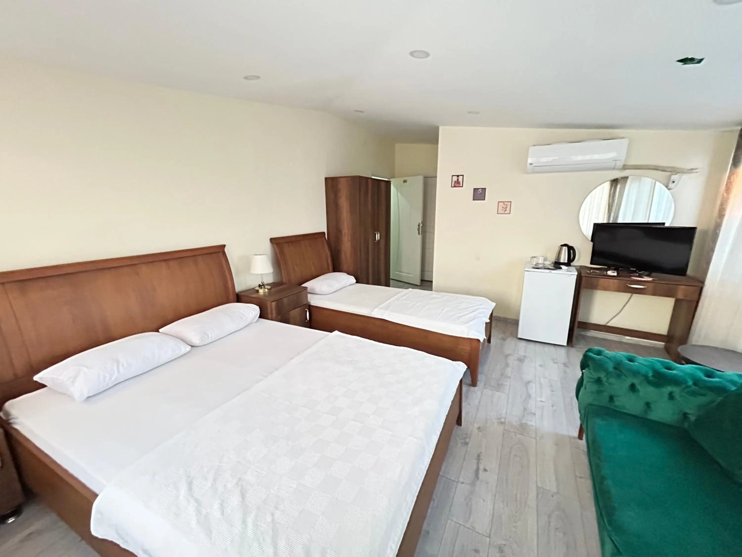 Bed in NAVAL HOTEL YALOVA