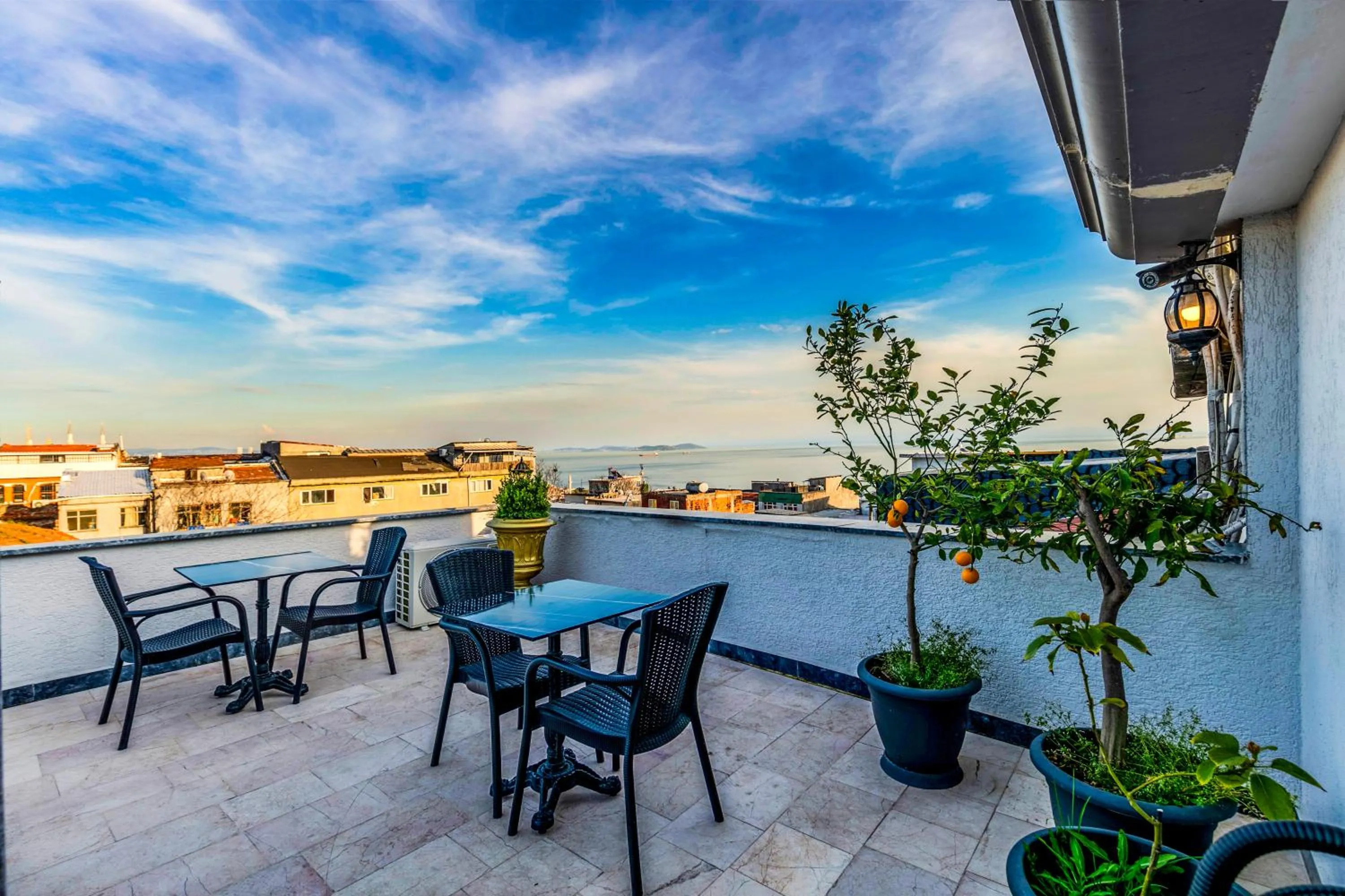 Balcony/Terrace in Golden Bazaar hotel
