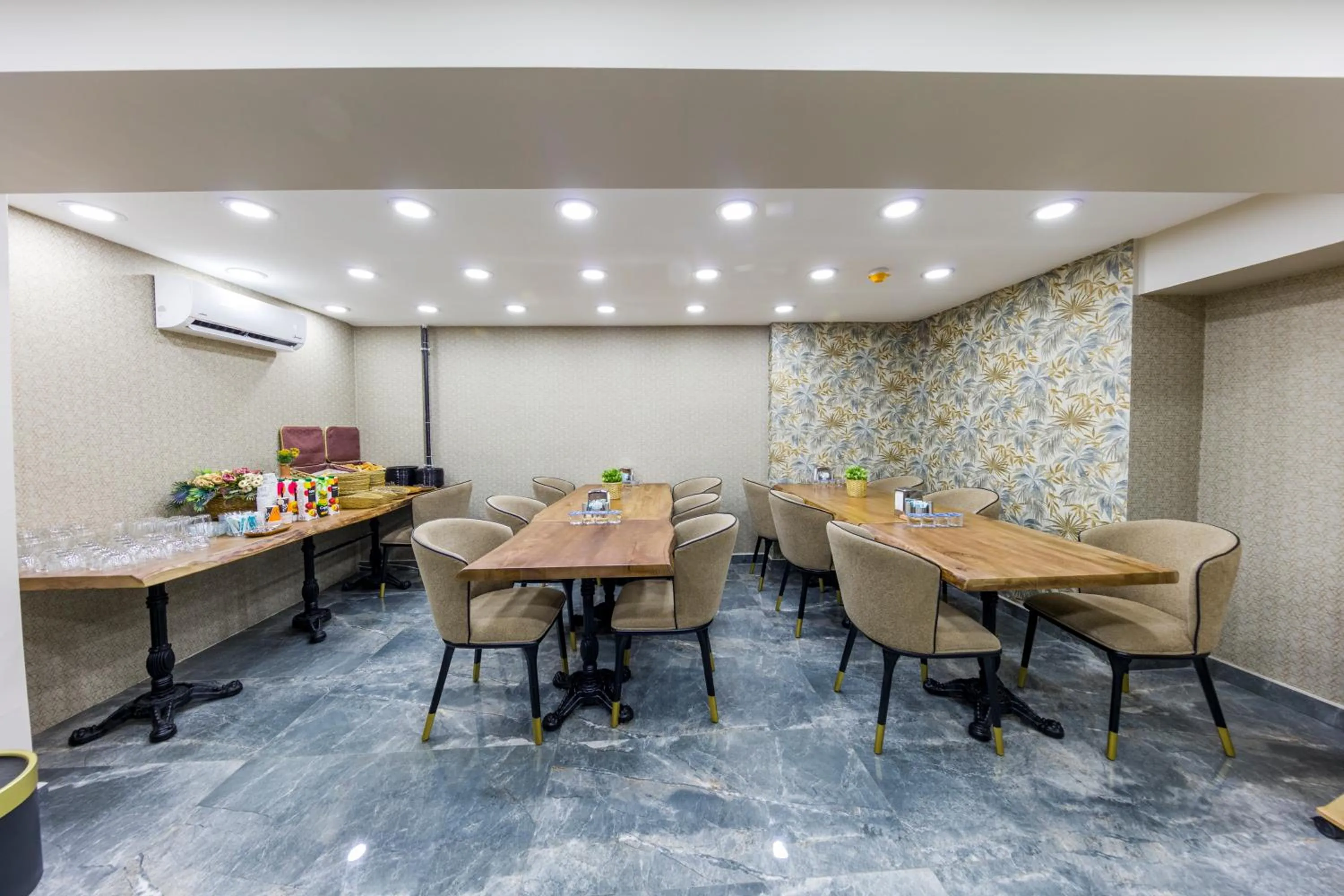 Dining area in Golden Bazaar hotel