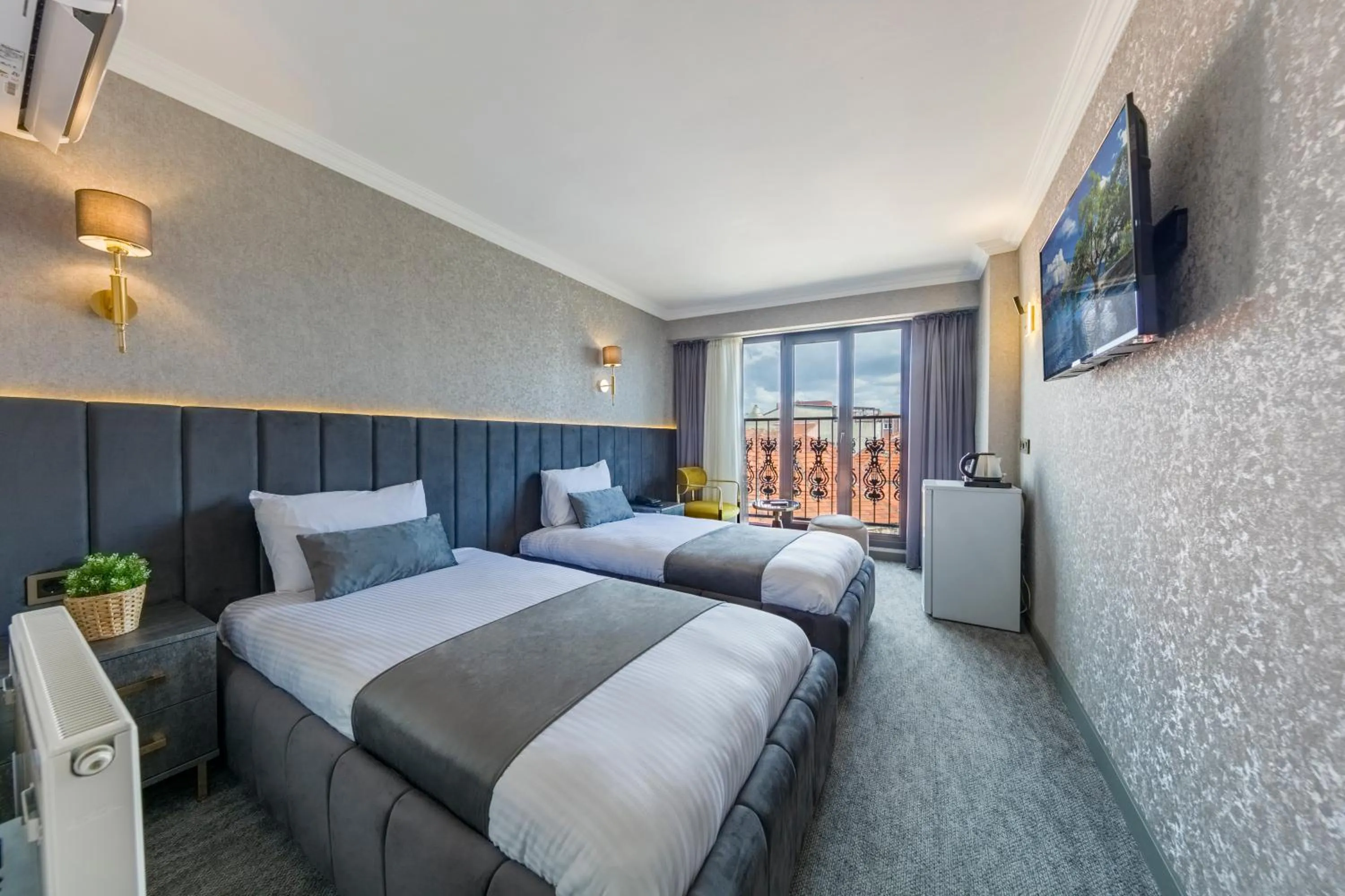 Massage, Bed in Golden Bazaar hotel