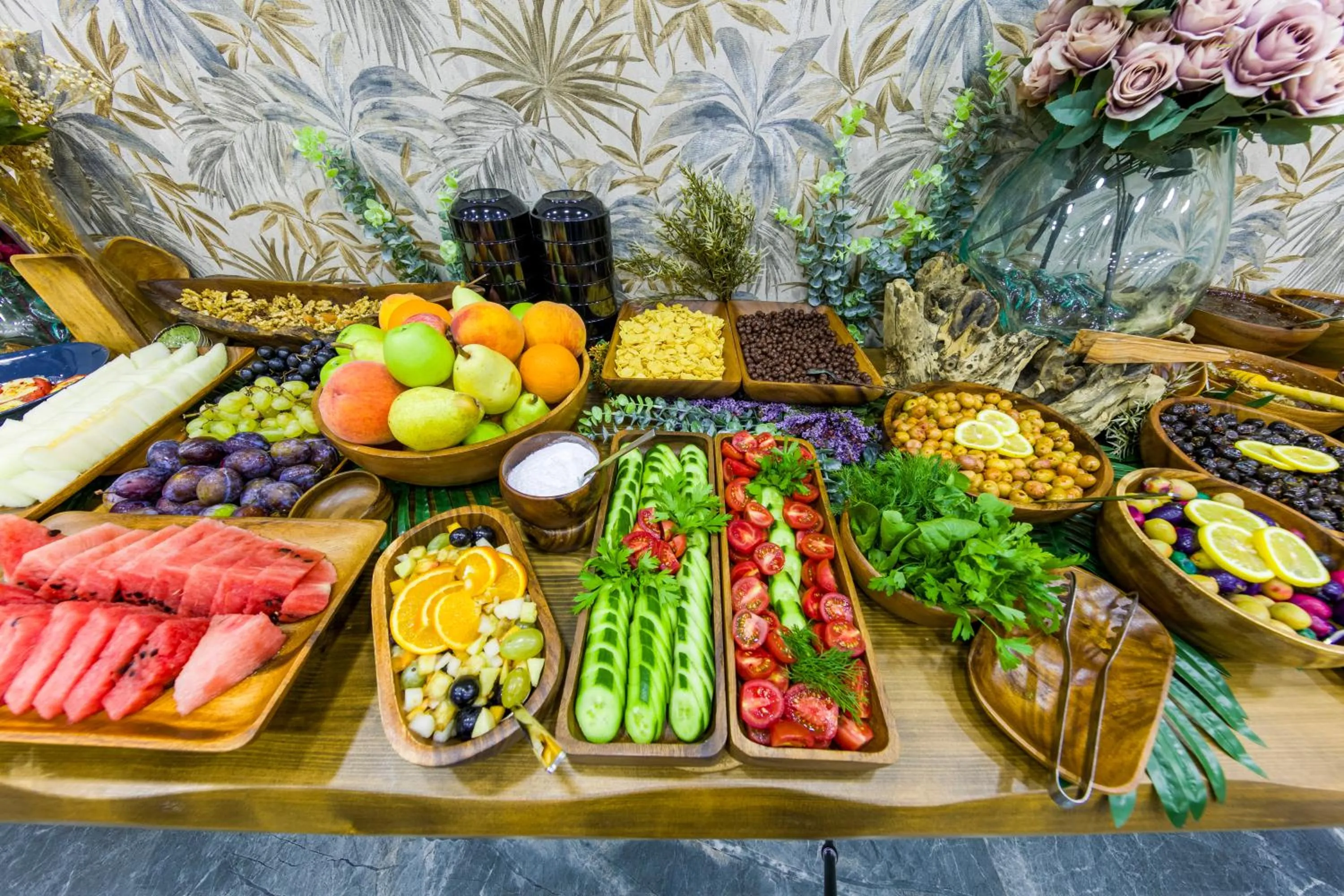 Buffet breakfast in Golden Bazaar hotel