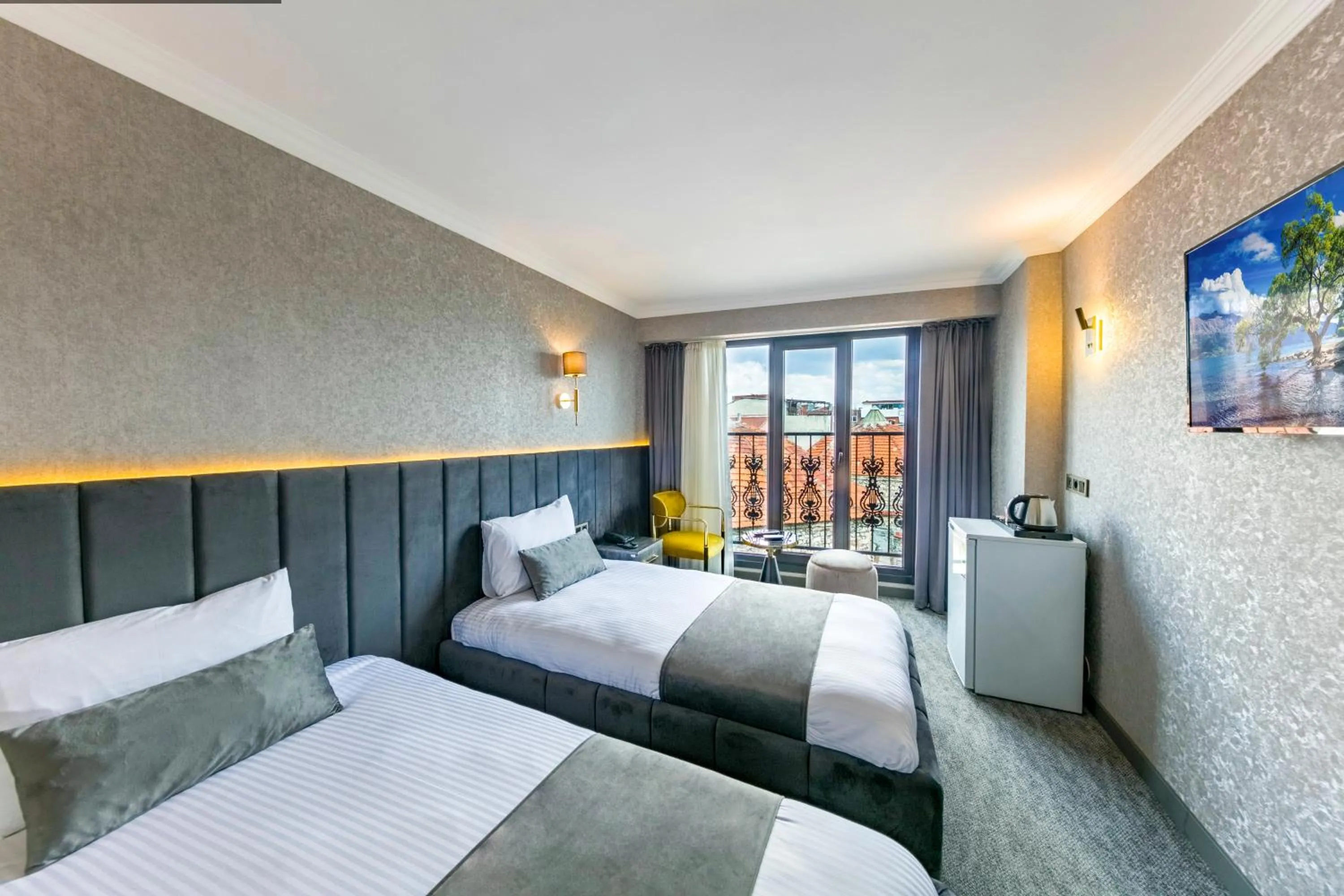 Massage, Bed in Golden Bazaar hotel