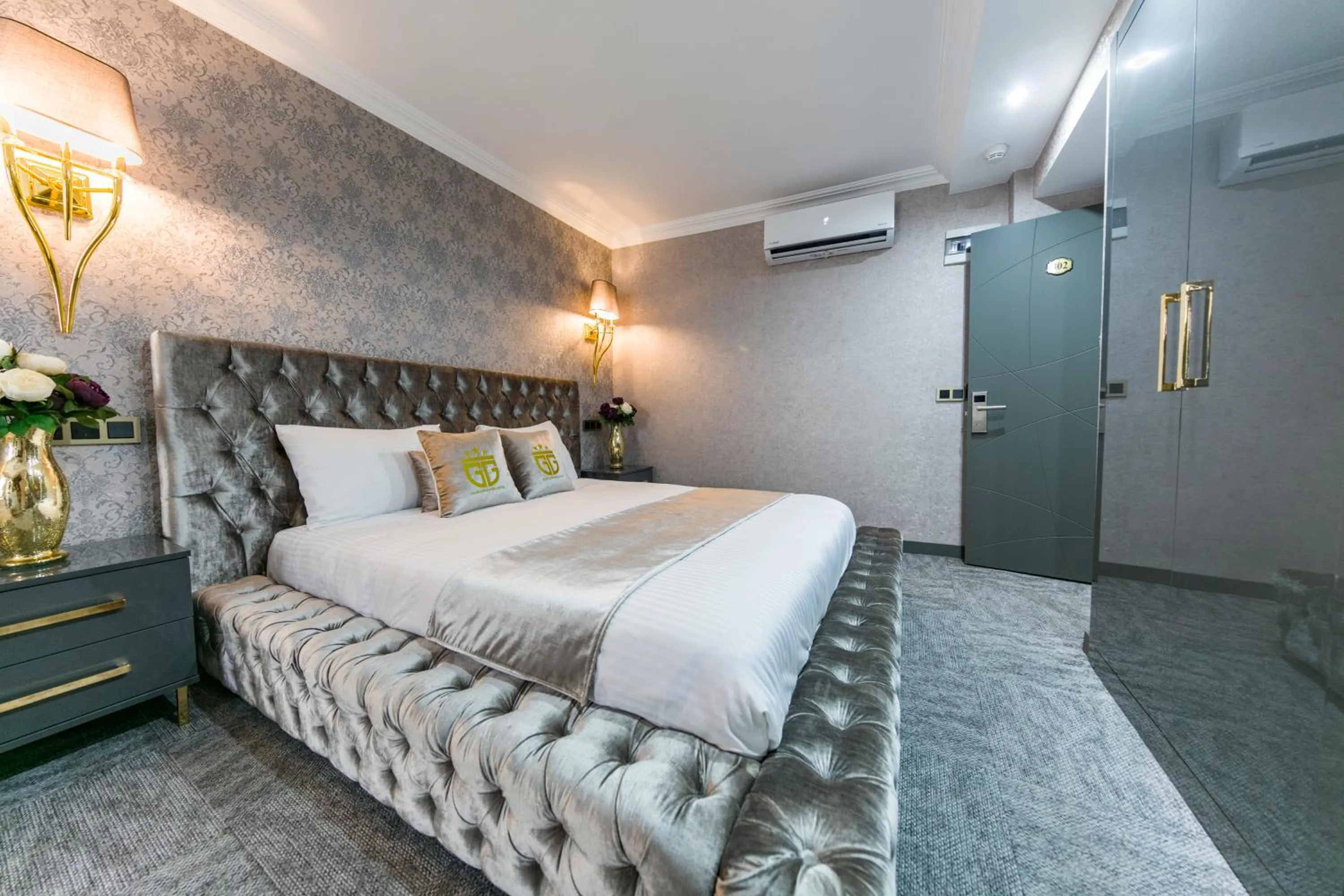 Bed in Golden Bazaar hotel