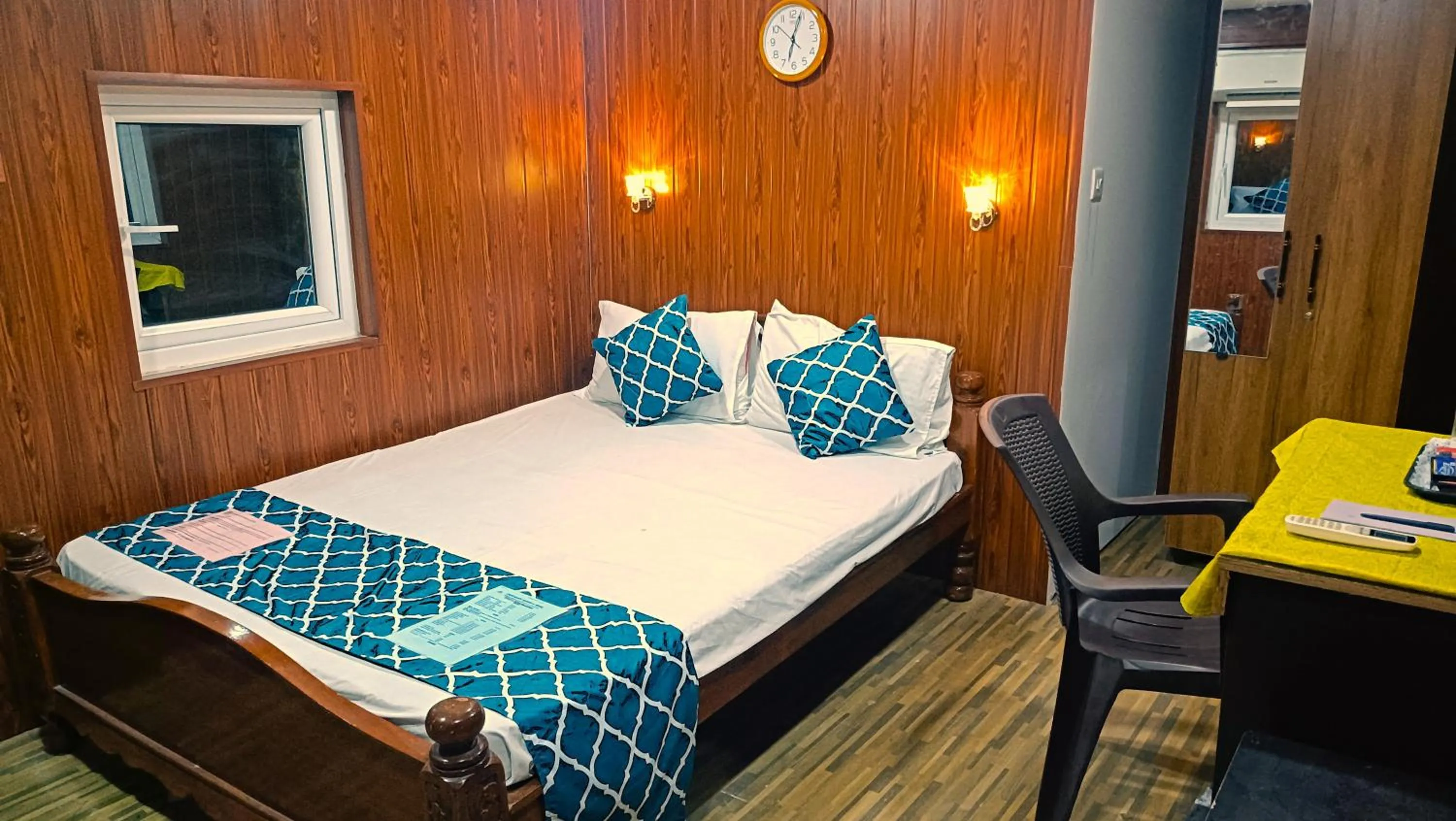 Bedroom, Bed in Chan Beach Resort & Hotel