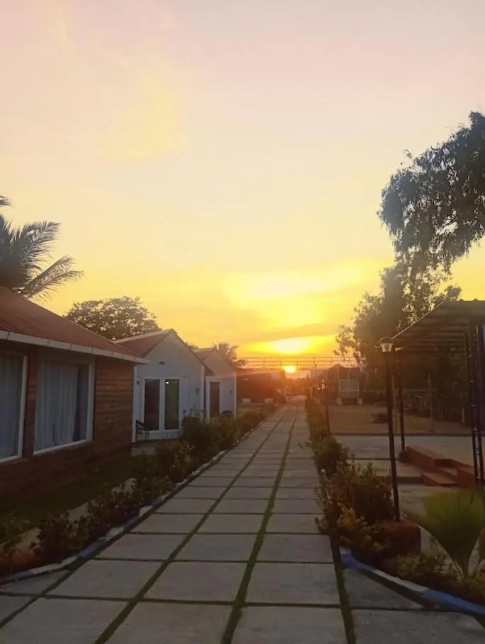 Street view in Chan Beach Resort & Hotel