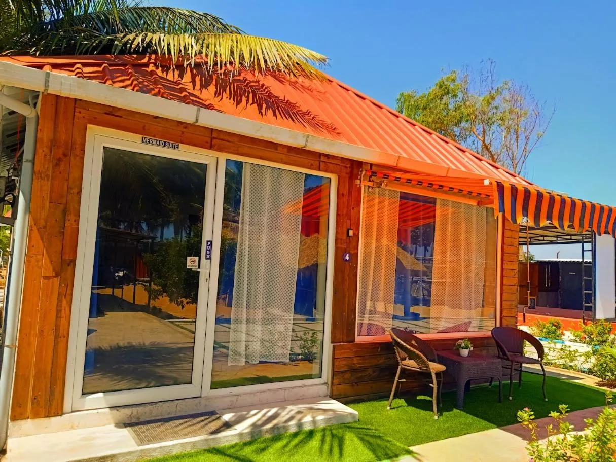 Property building in Chan Beach Resort & Hotel