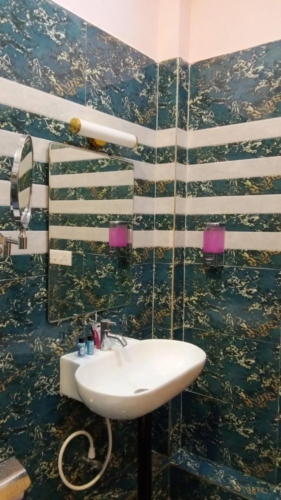 Bathroom in Chan Beach Resort & Hotel