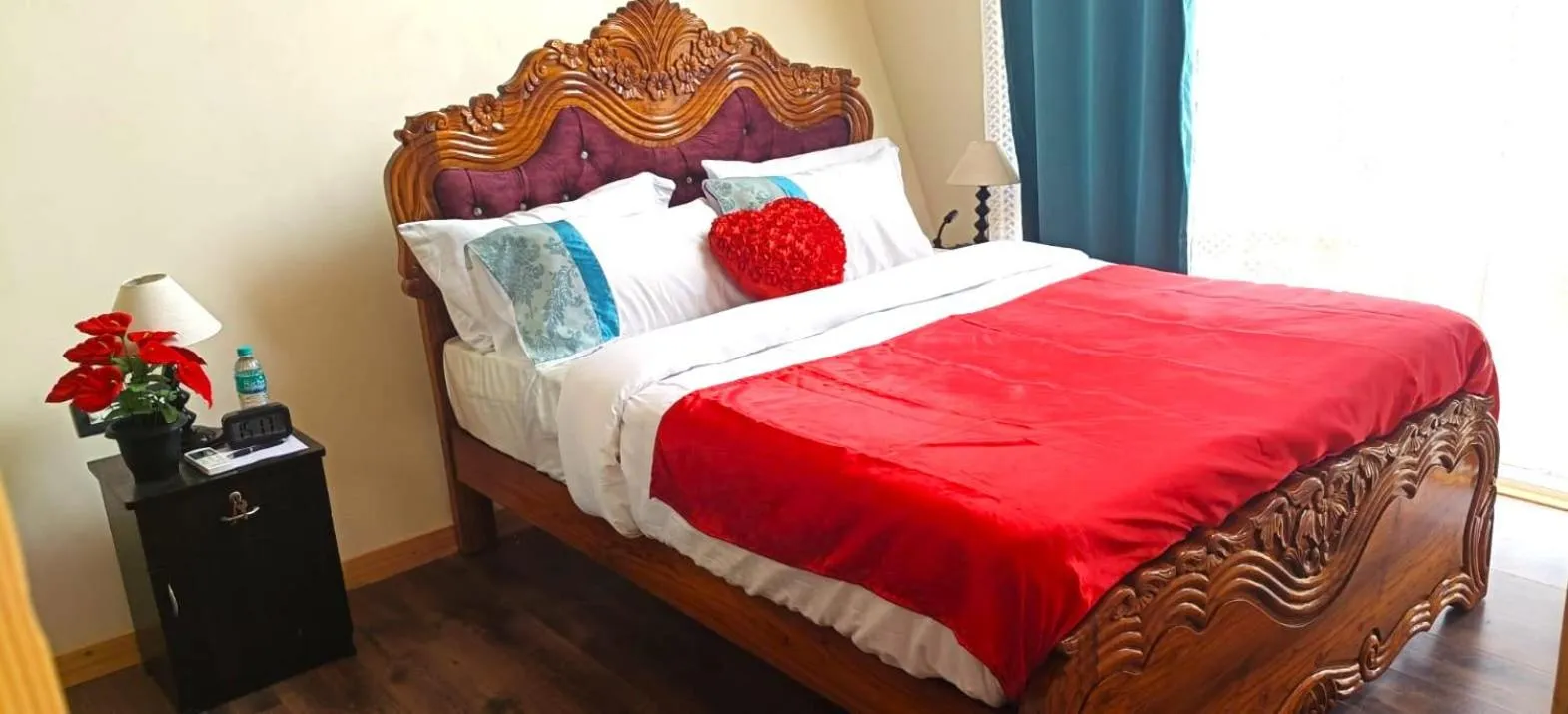 Photo of the whole room, Bed in Chan Beach Resort & Hotel