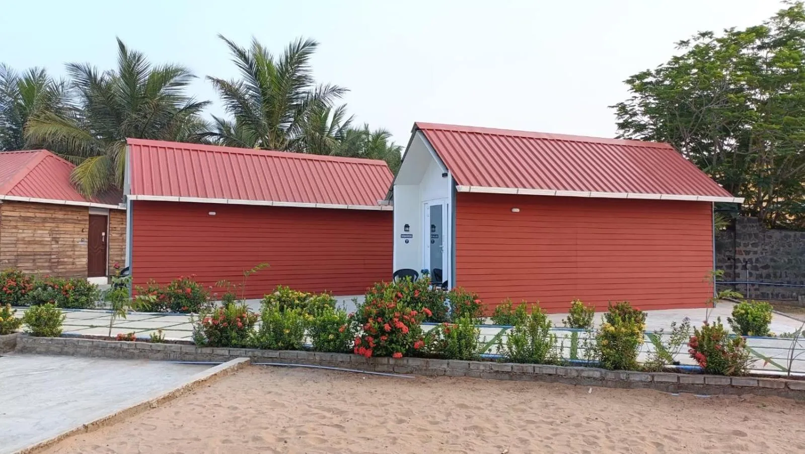 Property building in Chan Beach Resort & Hotel