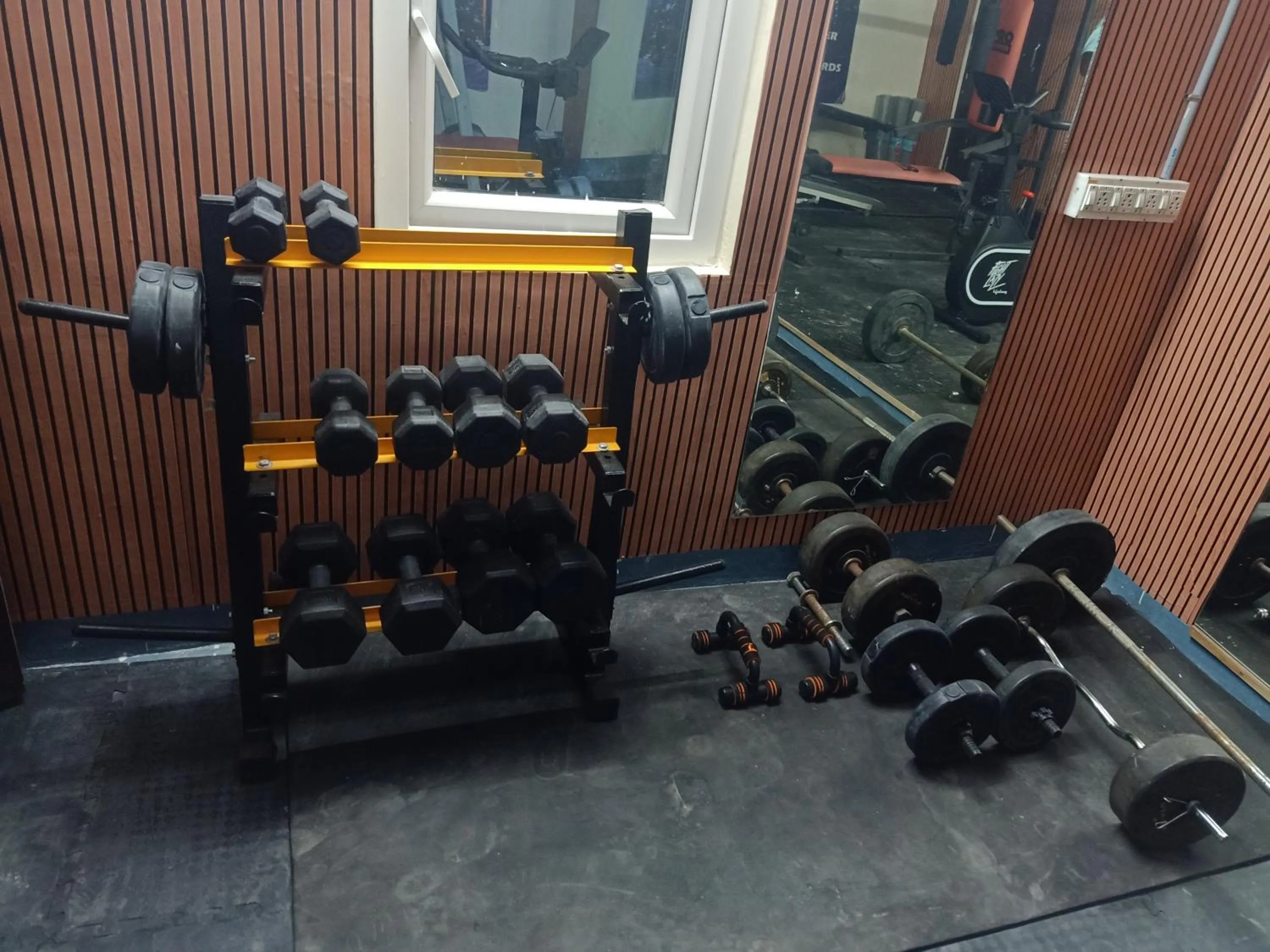 Fitness centre/facilities in Chan Beach Resort & Hotel