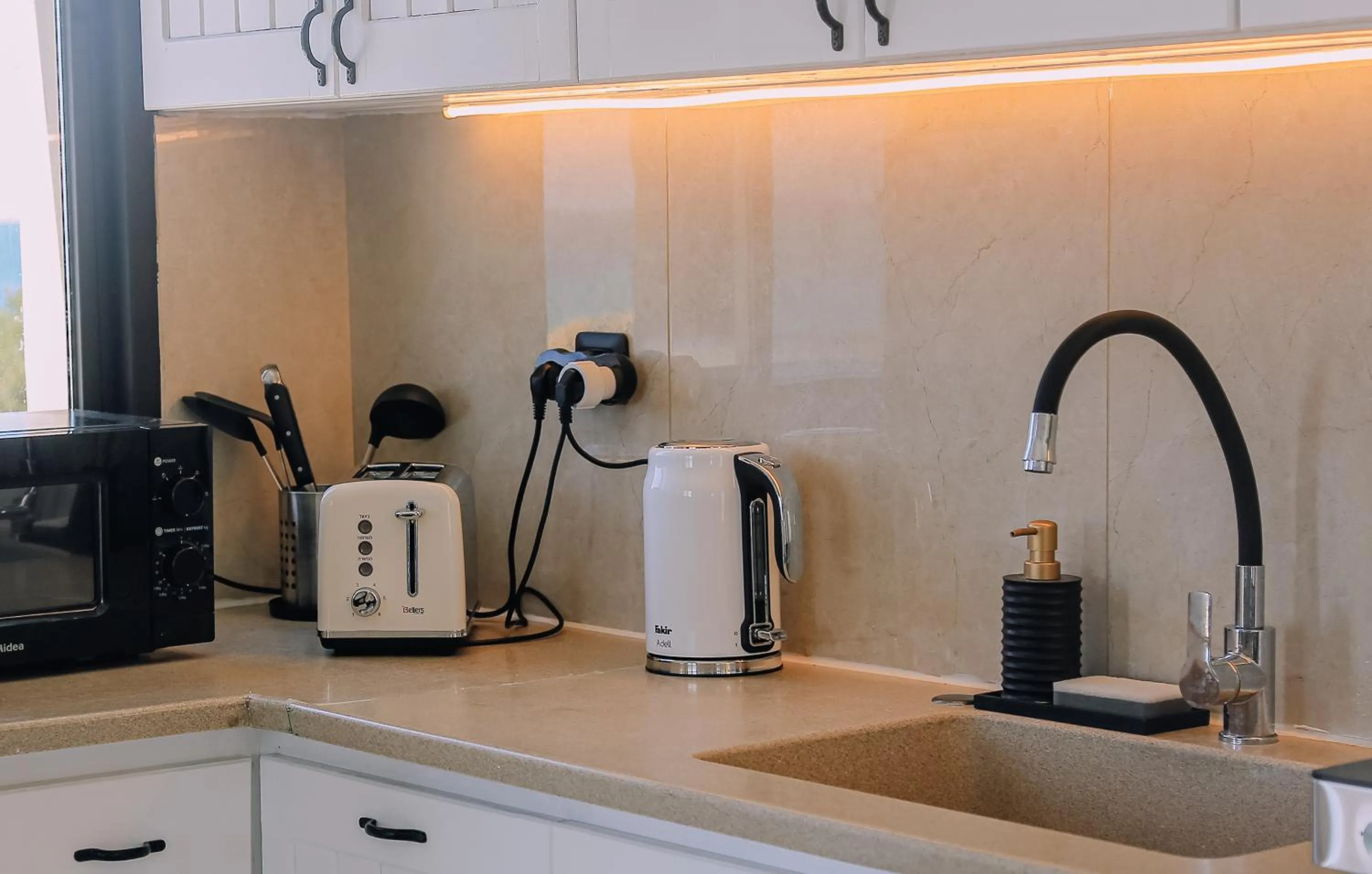 Coffee/tea facilities in GW951 Gugel Waves Amazing Seaview Apartments